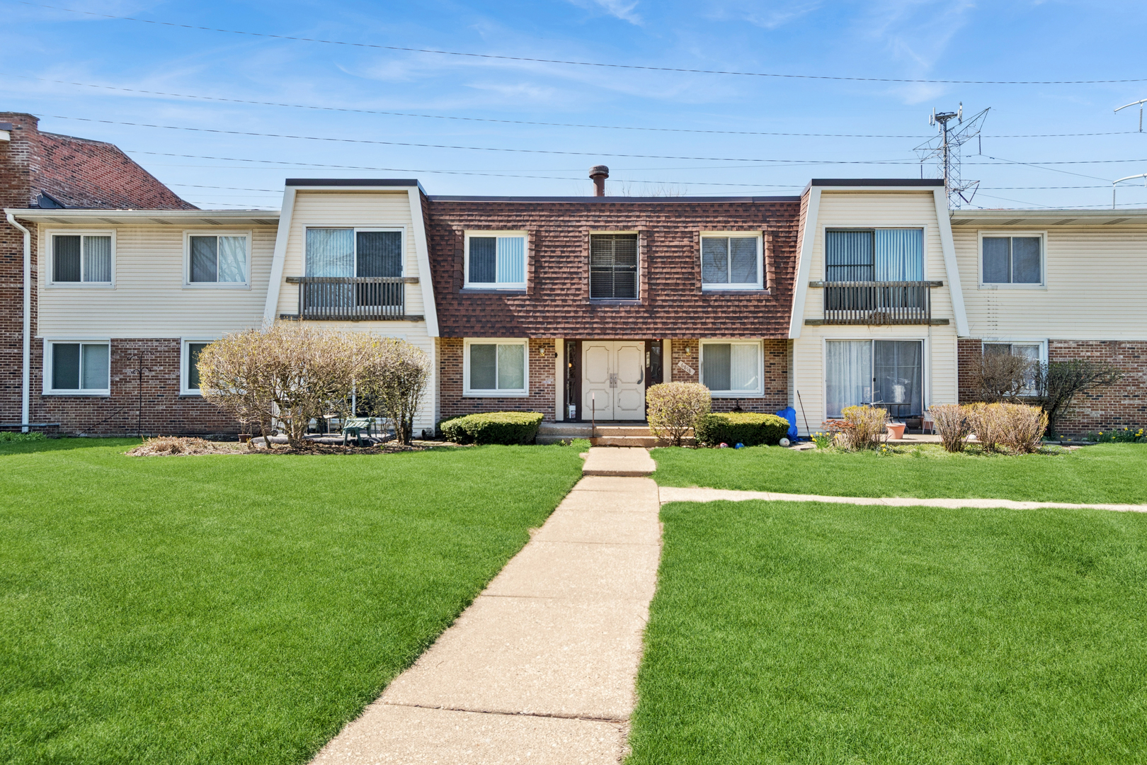 6818 Roberts Drive