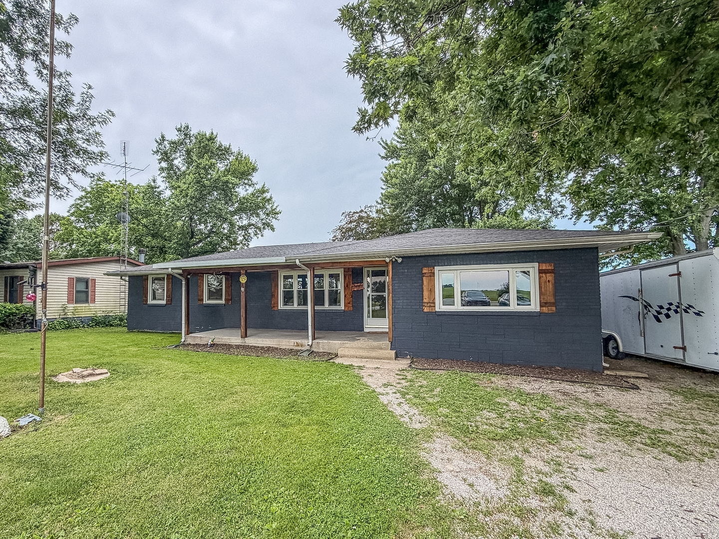 5155 Lake Road