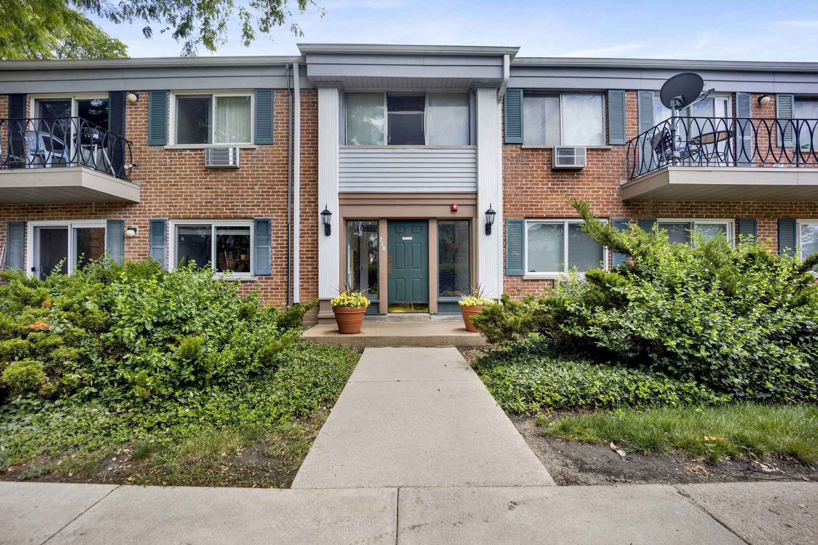 710 Algonquin Road