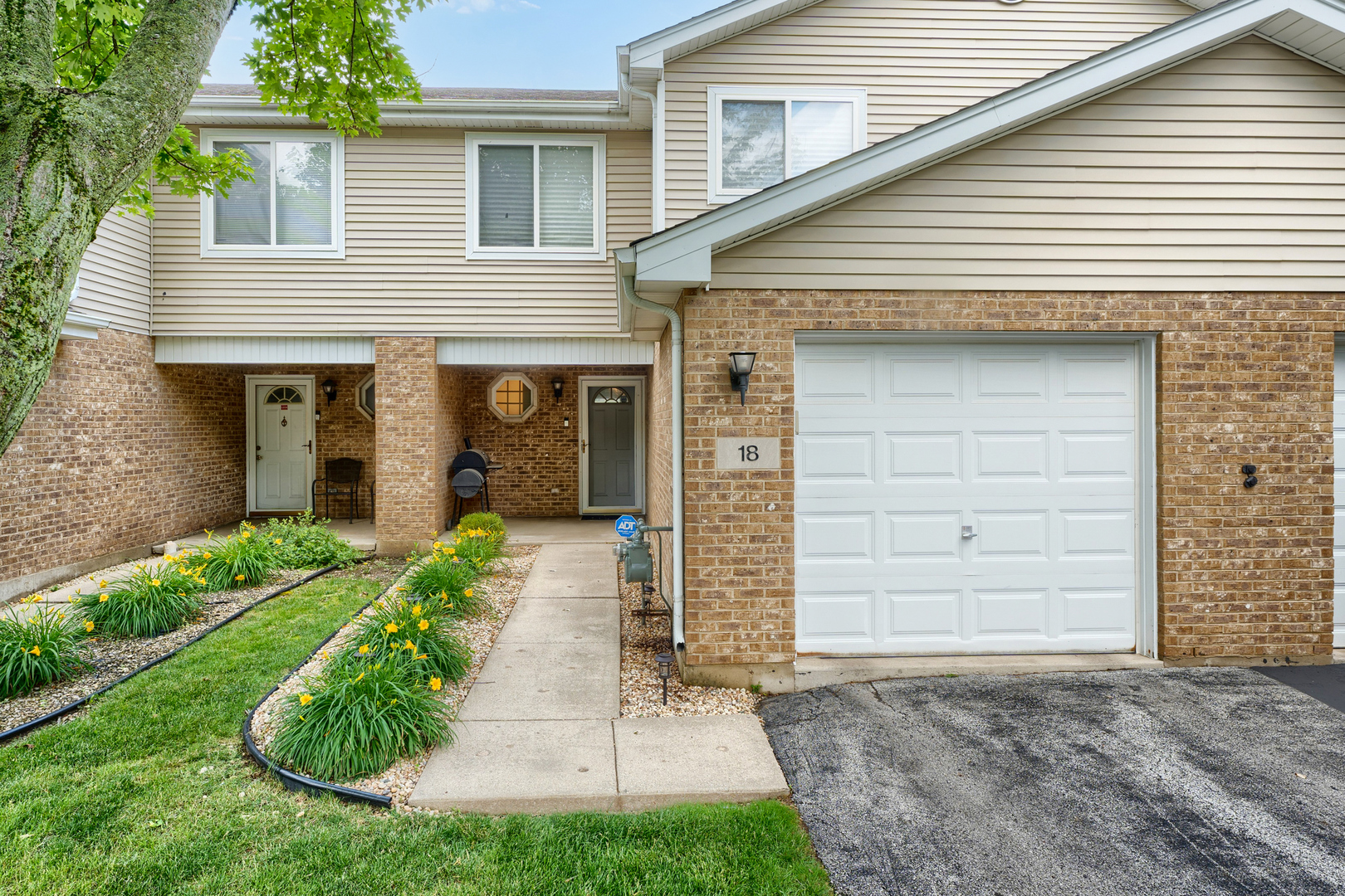 18 Forest Wood Lane