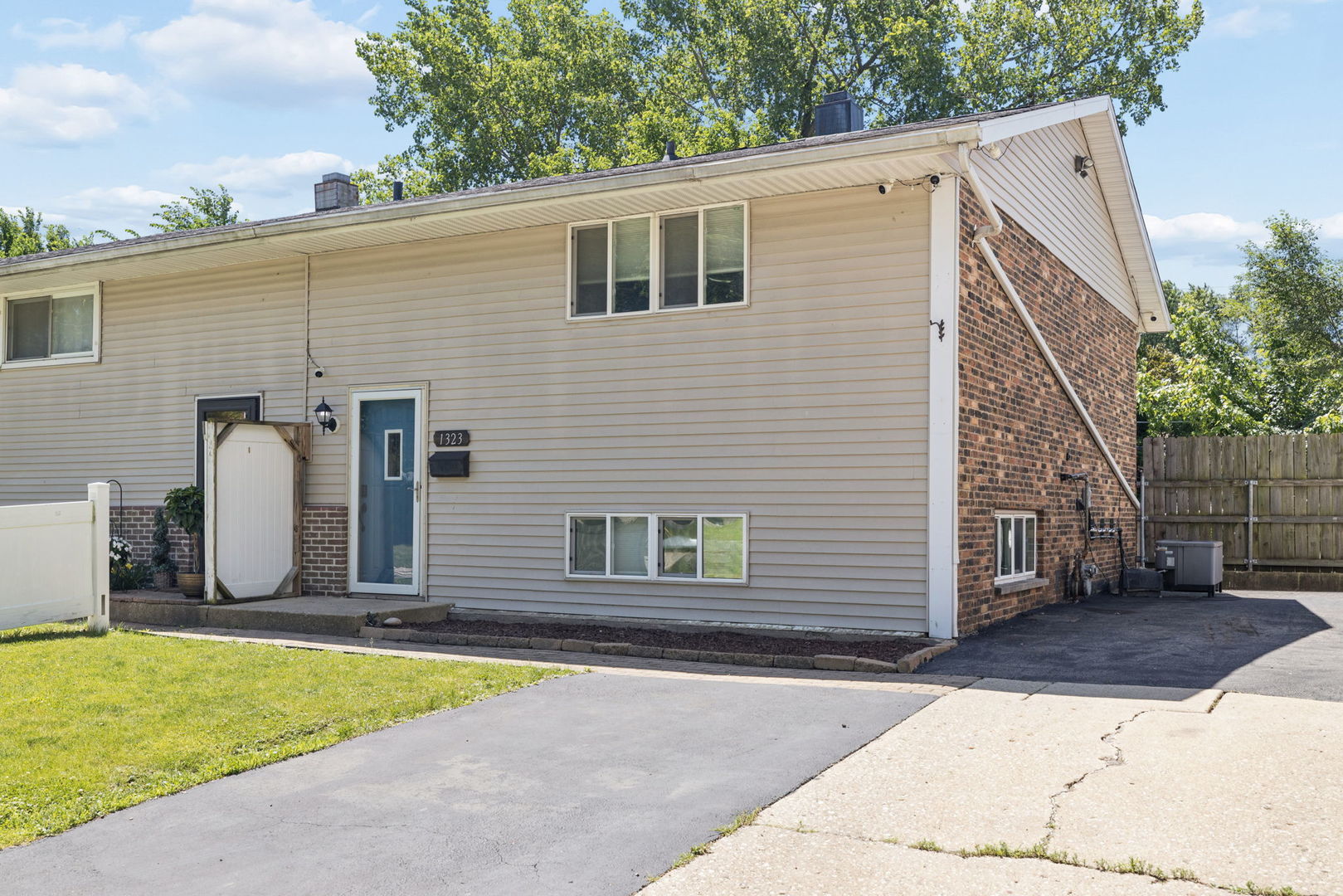 1323 Highland Avenue