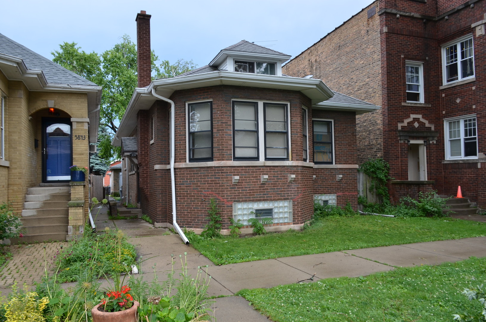 5841 Washtenaw Avenue