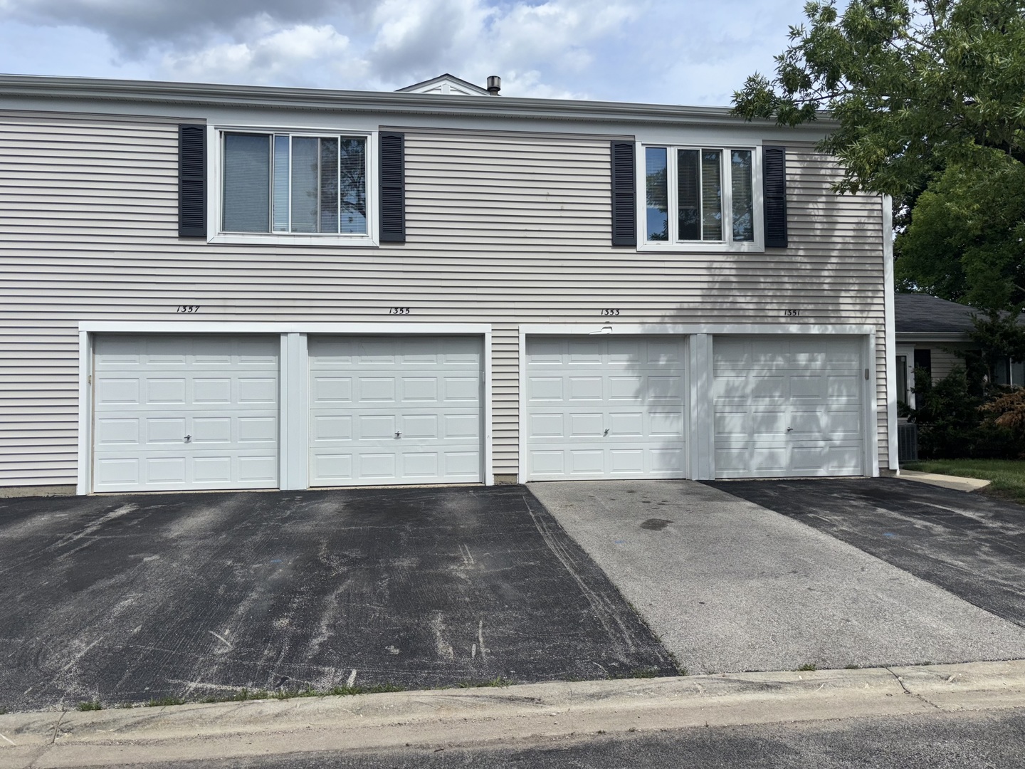 1353 Cove Drive
