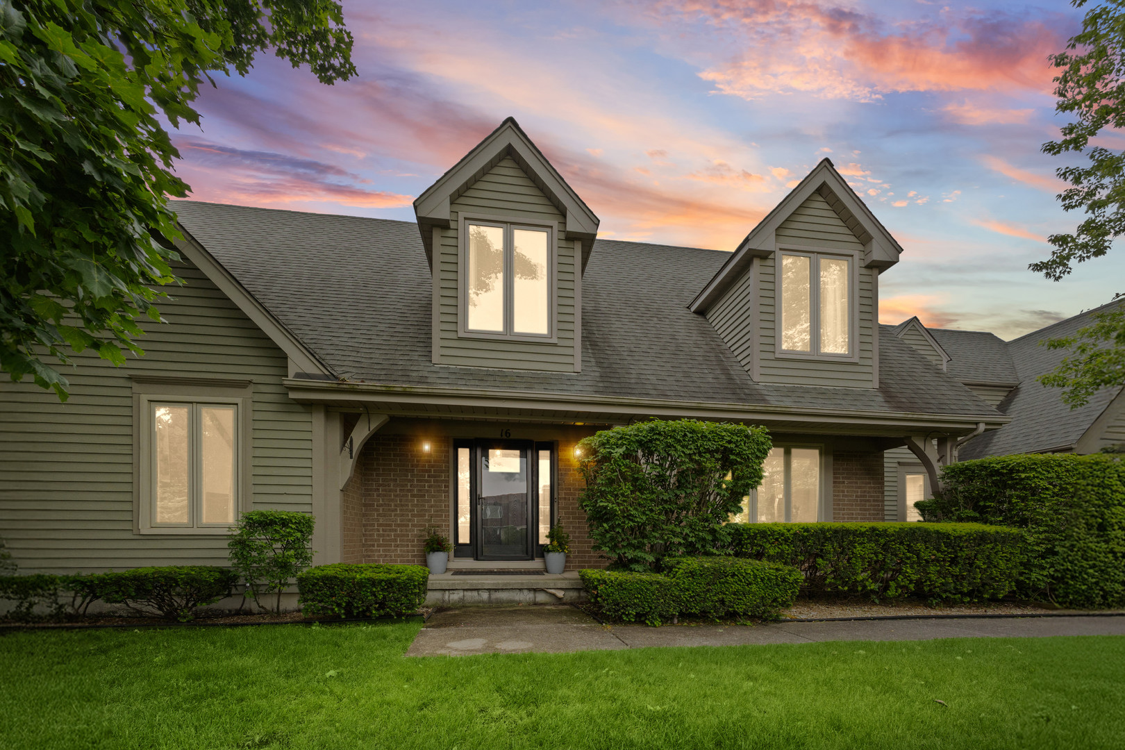 16 Old Barn Road