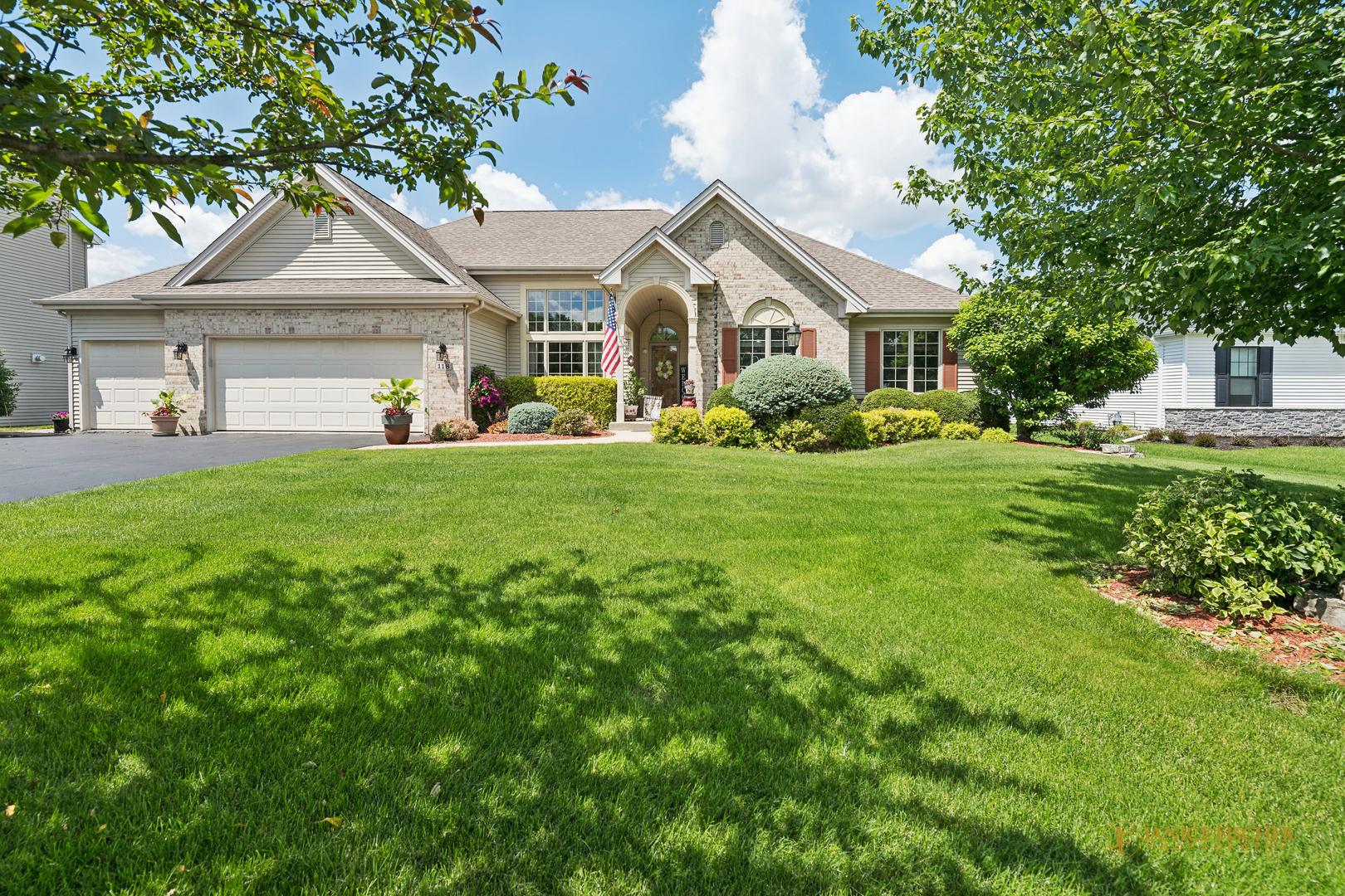 118 Boeing Trail