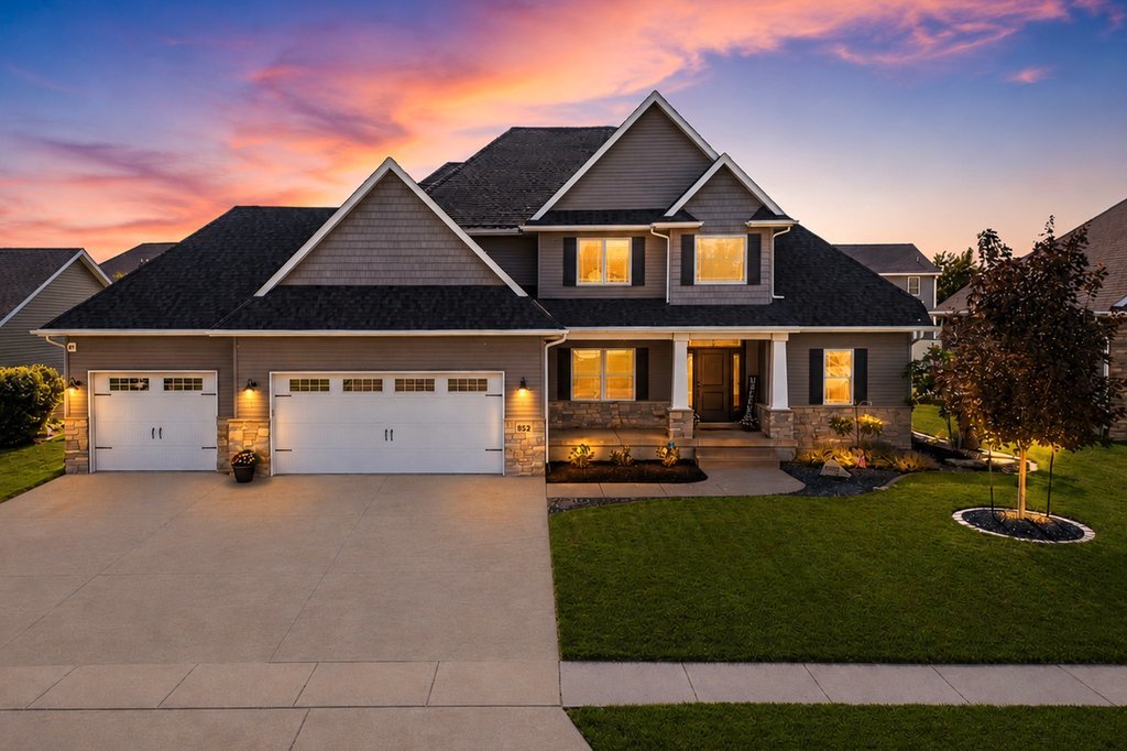 852 STONEBRIDGE Circle