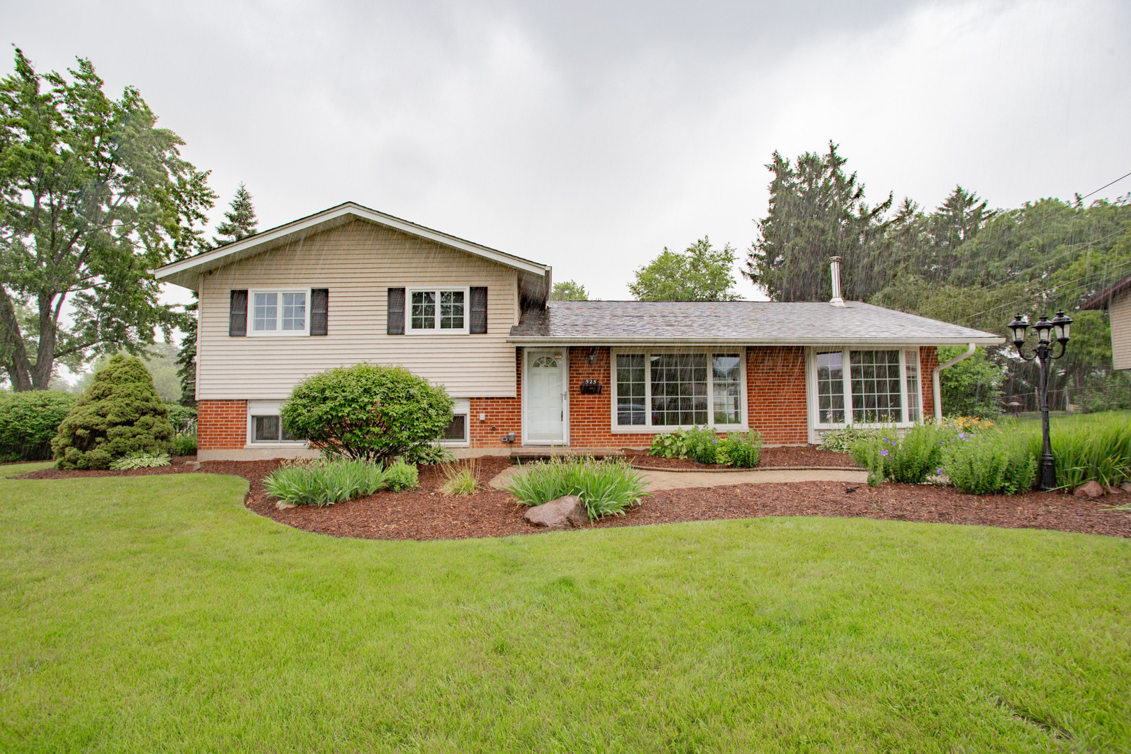 525 Briarcliff Lane