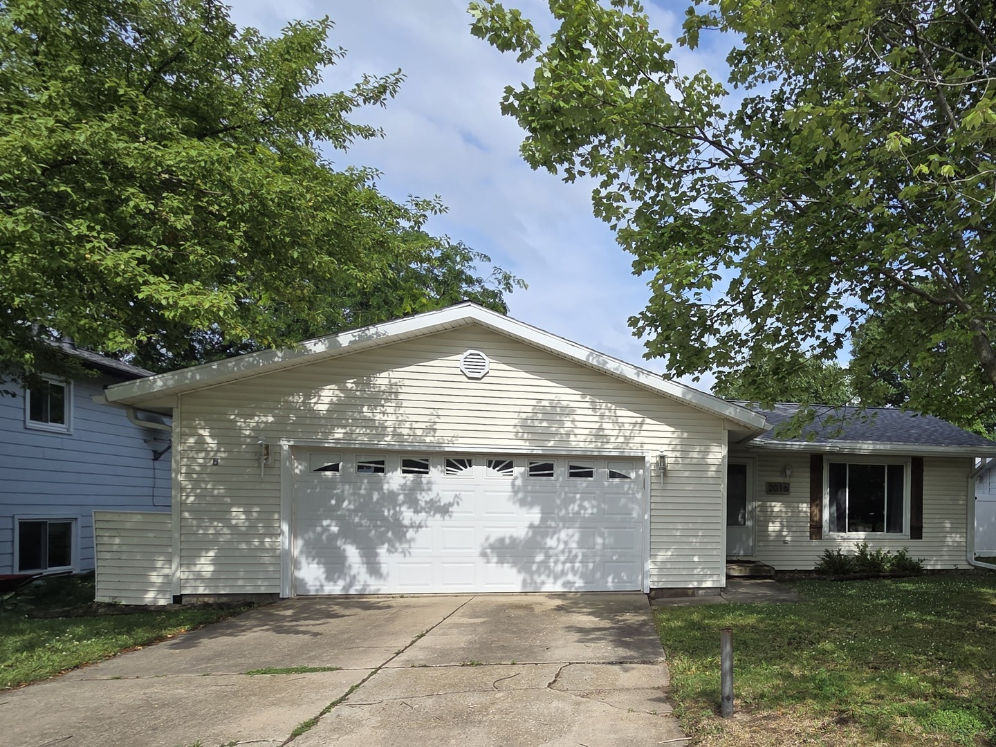 2016 Juniper Lane