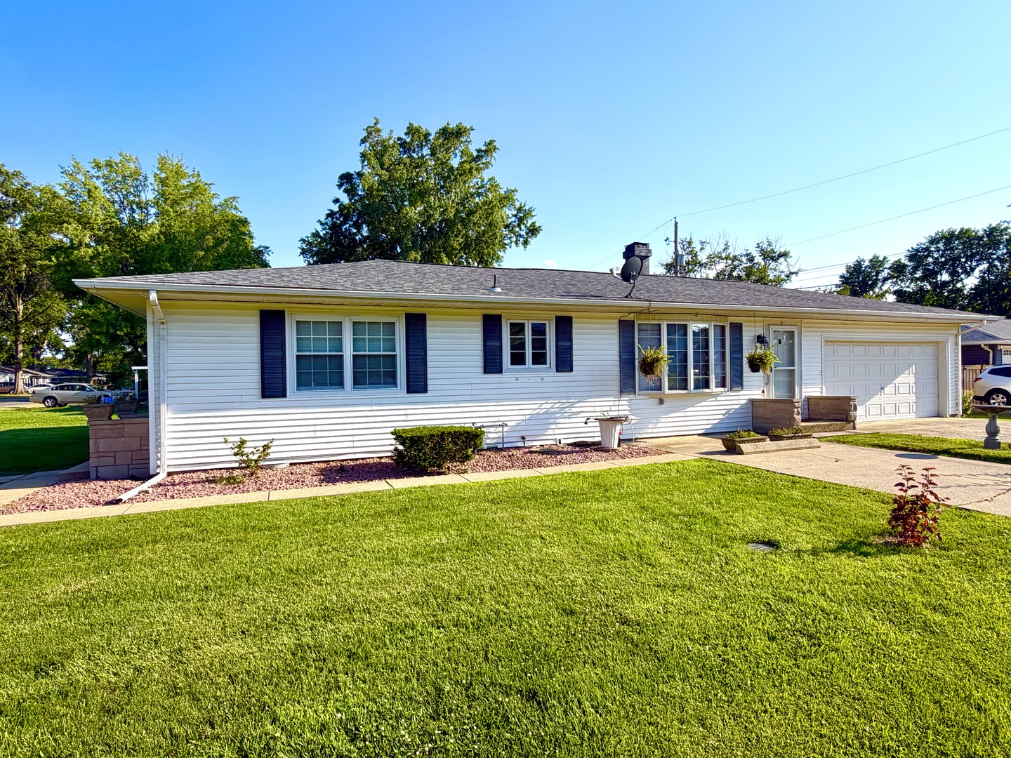 1402 Jonquil Street