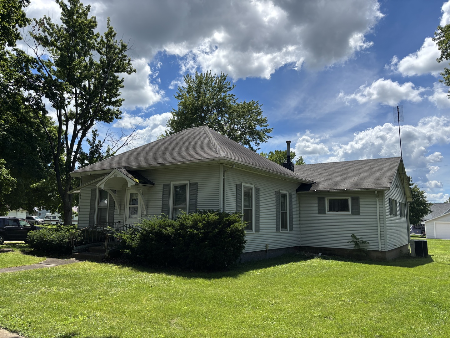 302 Pine Street