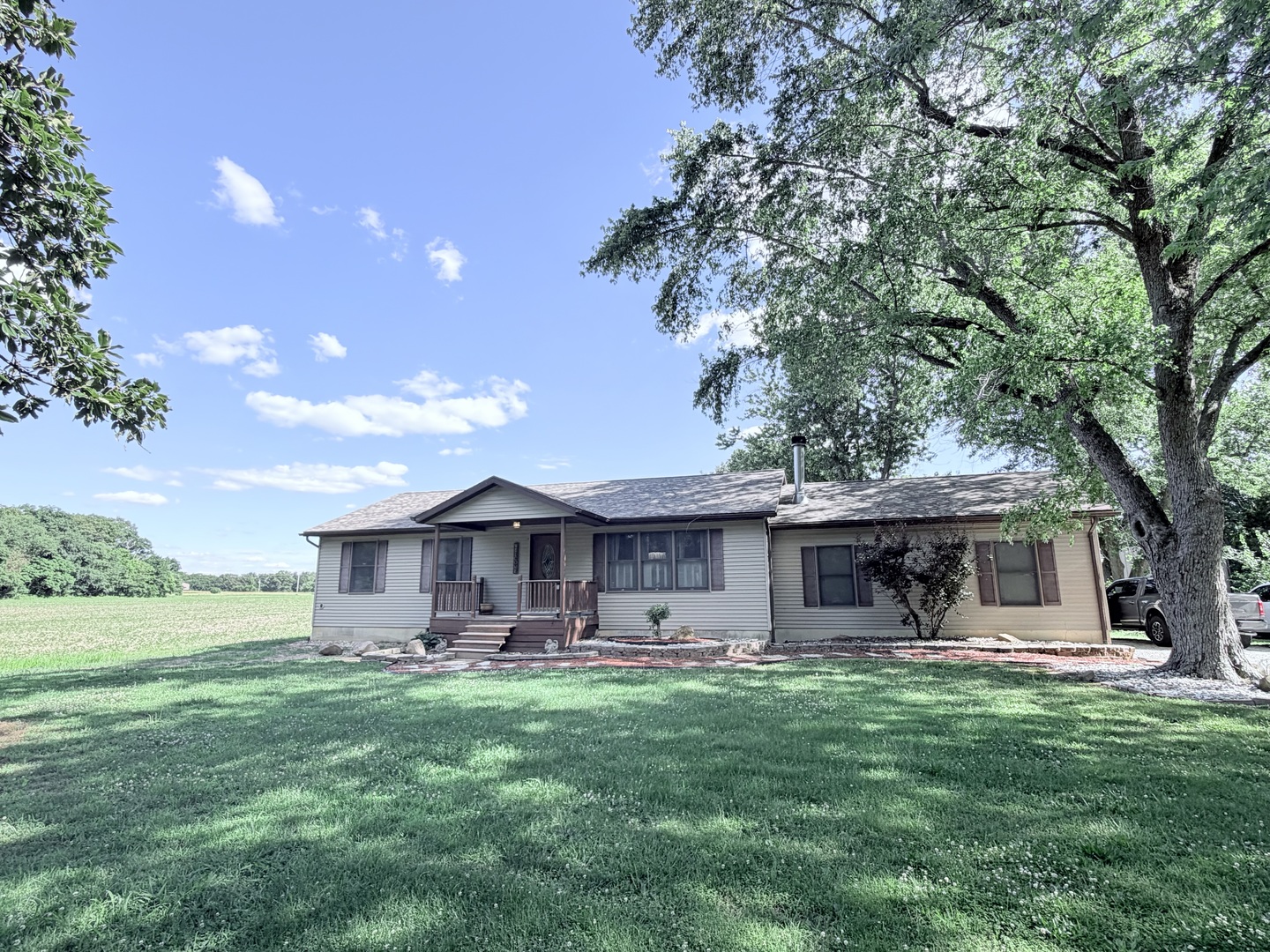 1095 Base Line Road