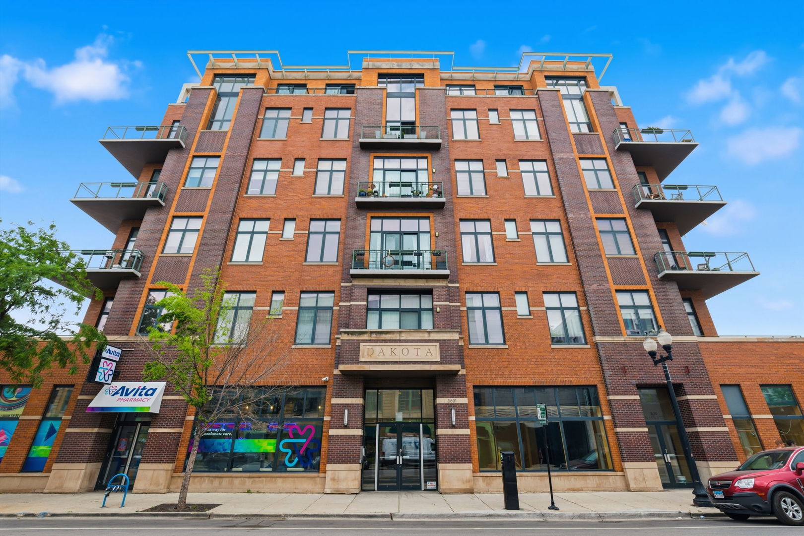 3631 HALSTED Street