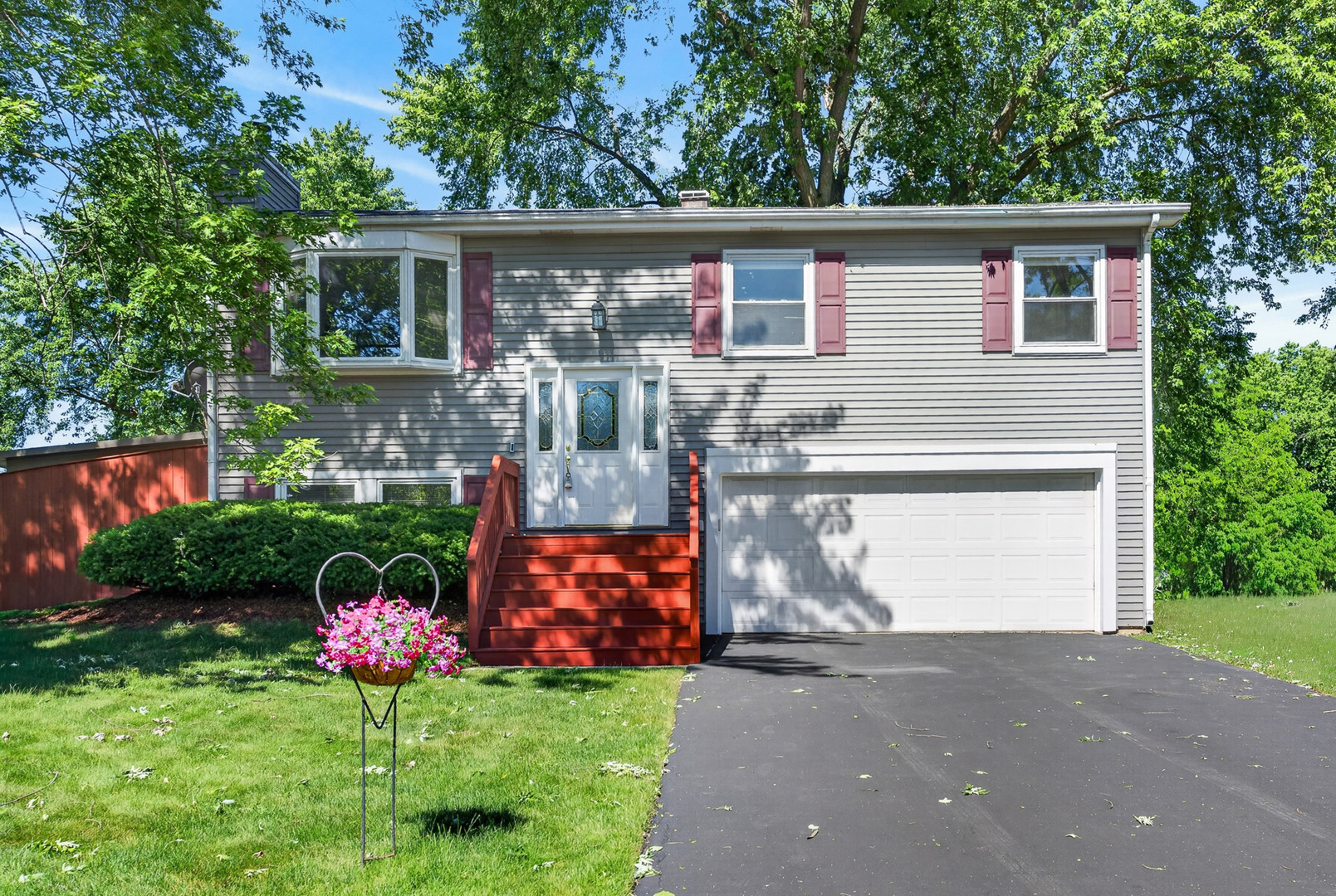802 Prairie Avenue