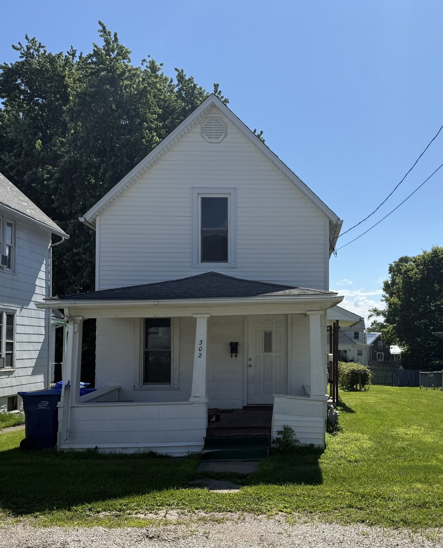 302 S Walnut Street
