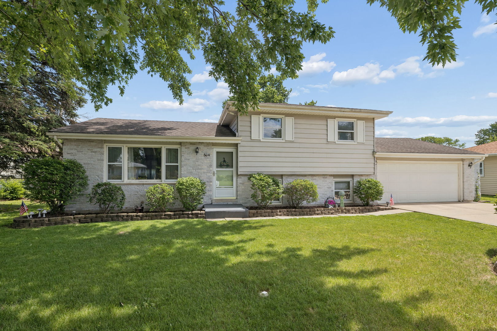 604 Oxford Court