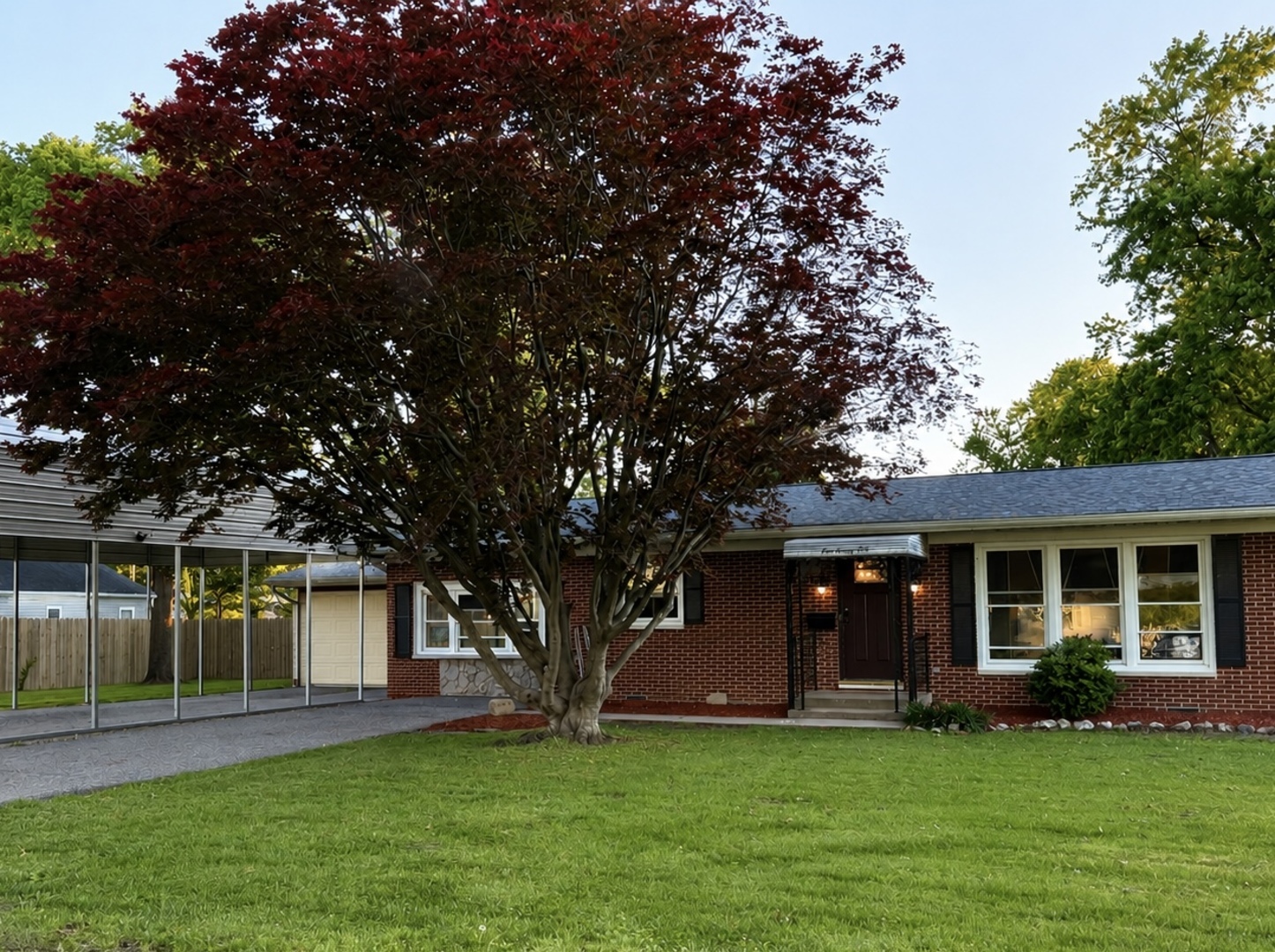425 Summers Street