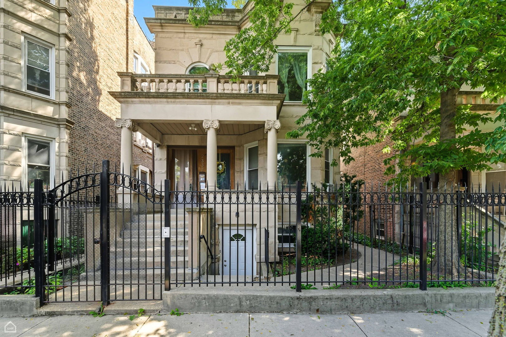 2337 Sawyer Avenue