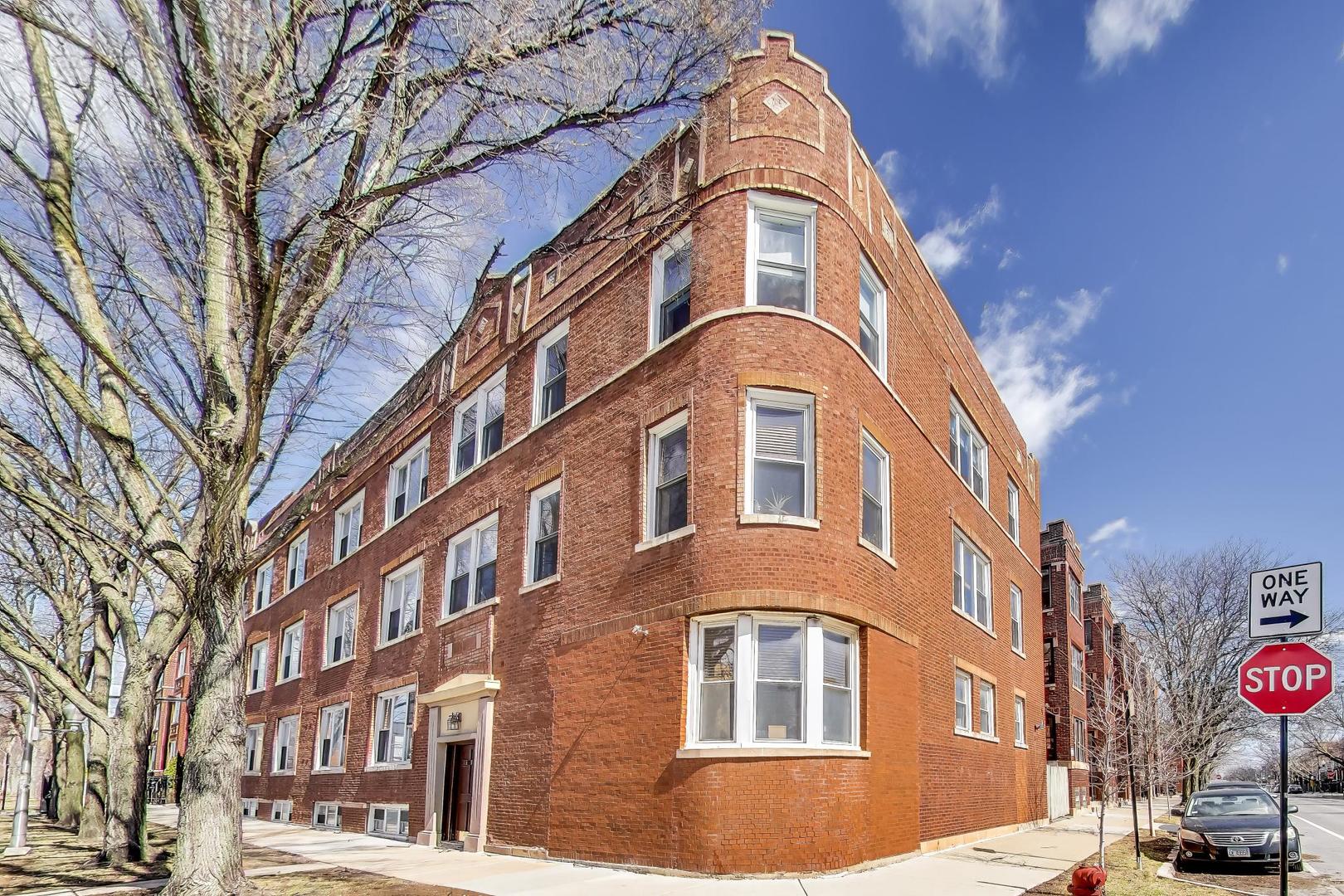 2601 Hamlin Avenue