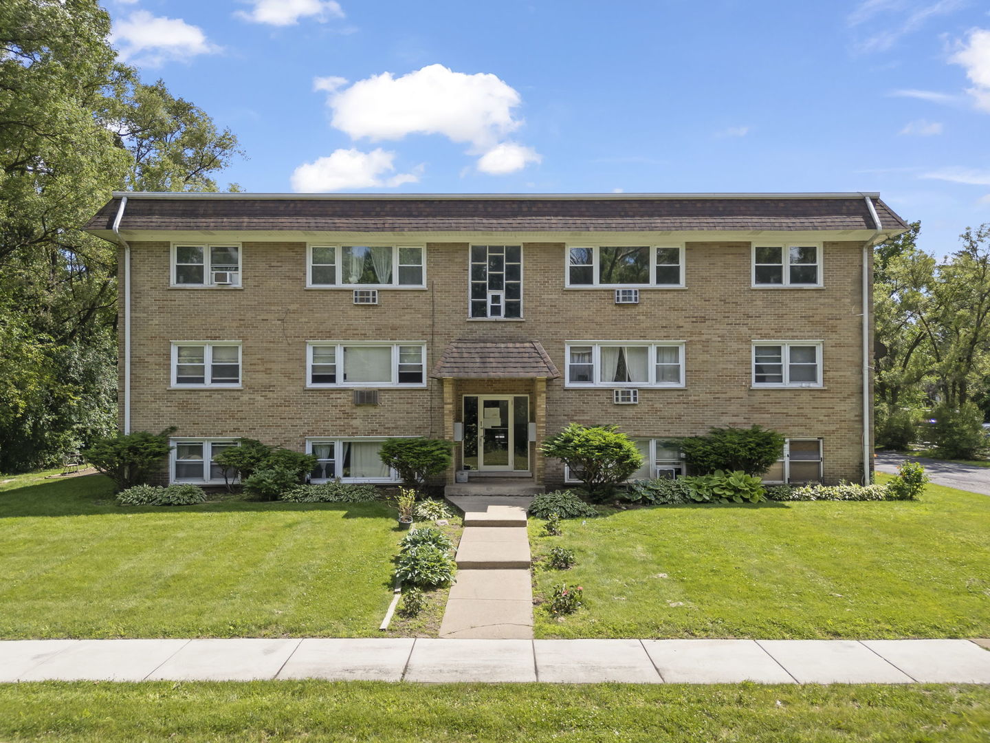 255 OAK Street