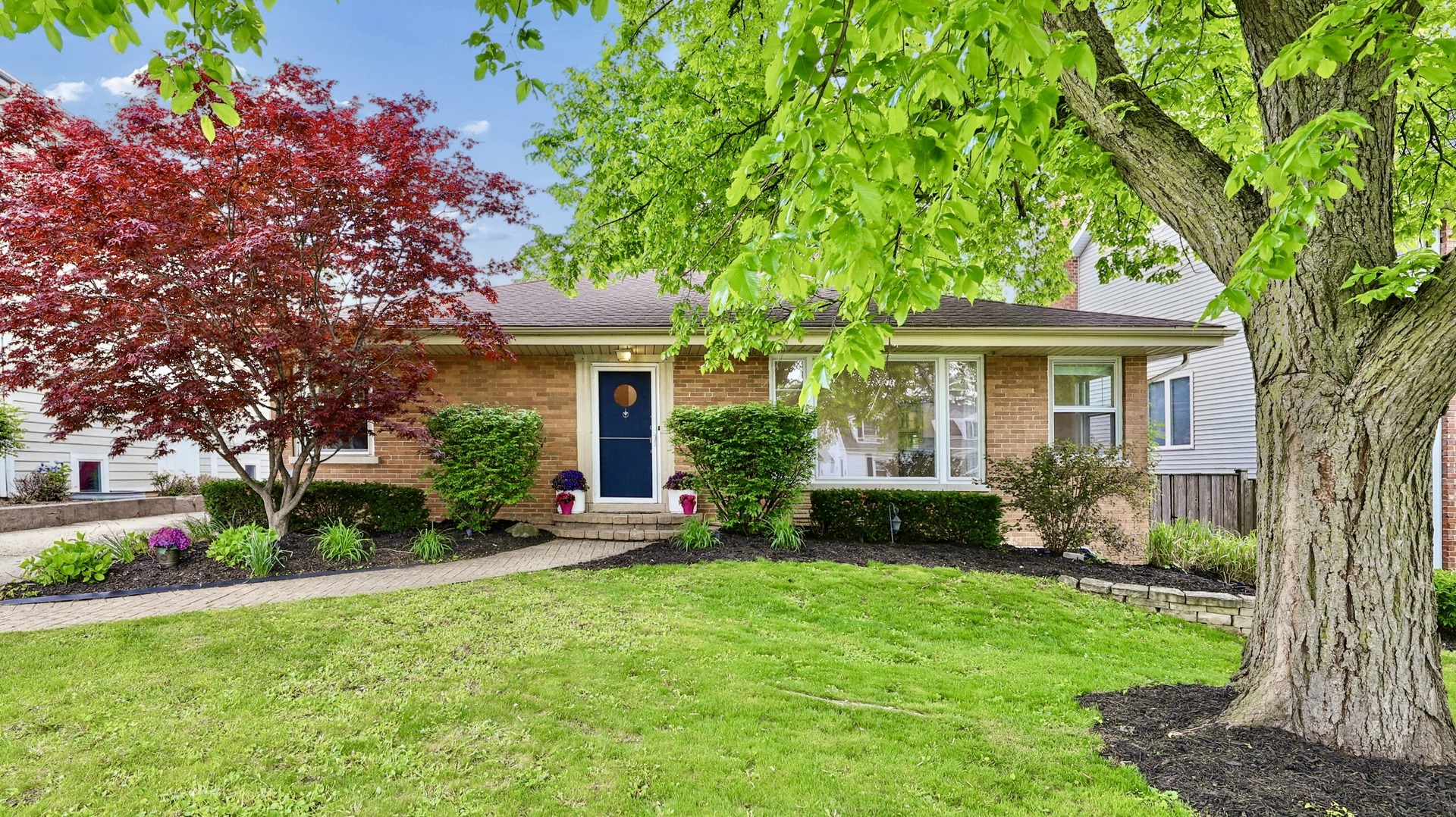 893 Poplar Avenue