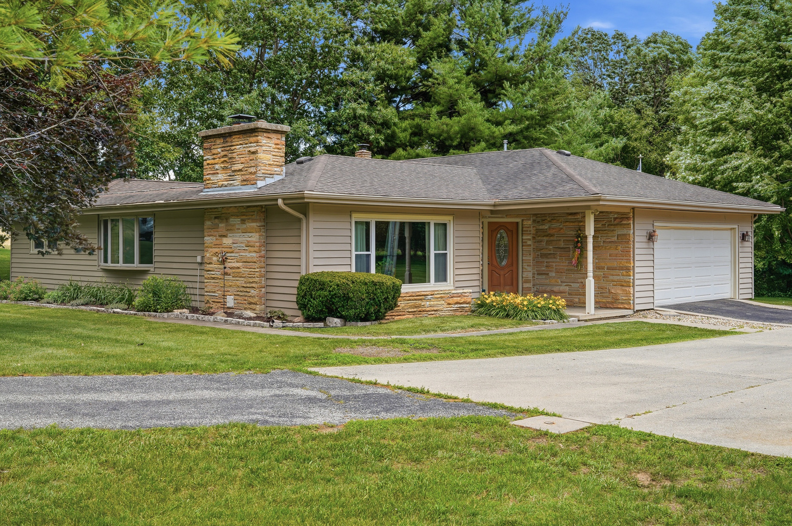 1952 Larod Drive