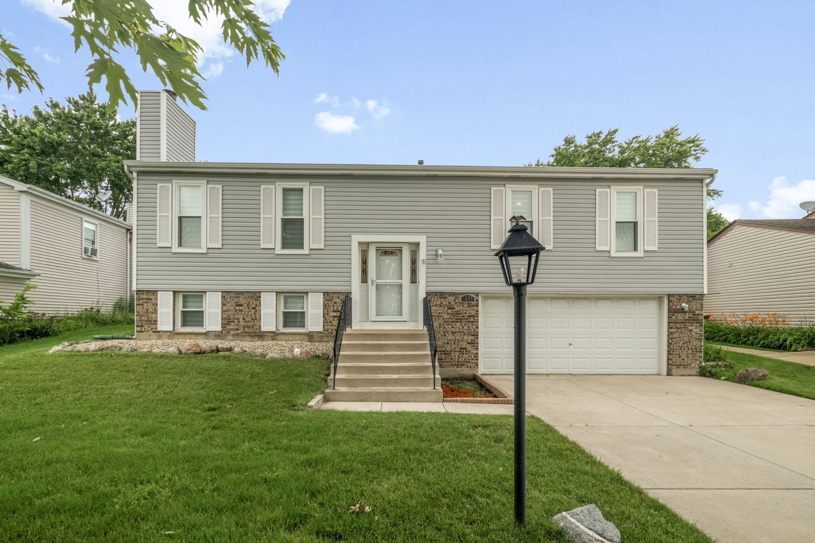 1260 Waterbury Lane