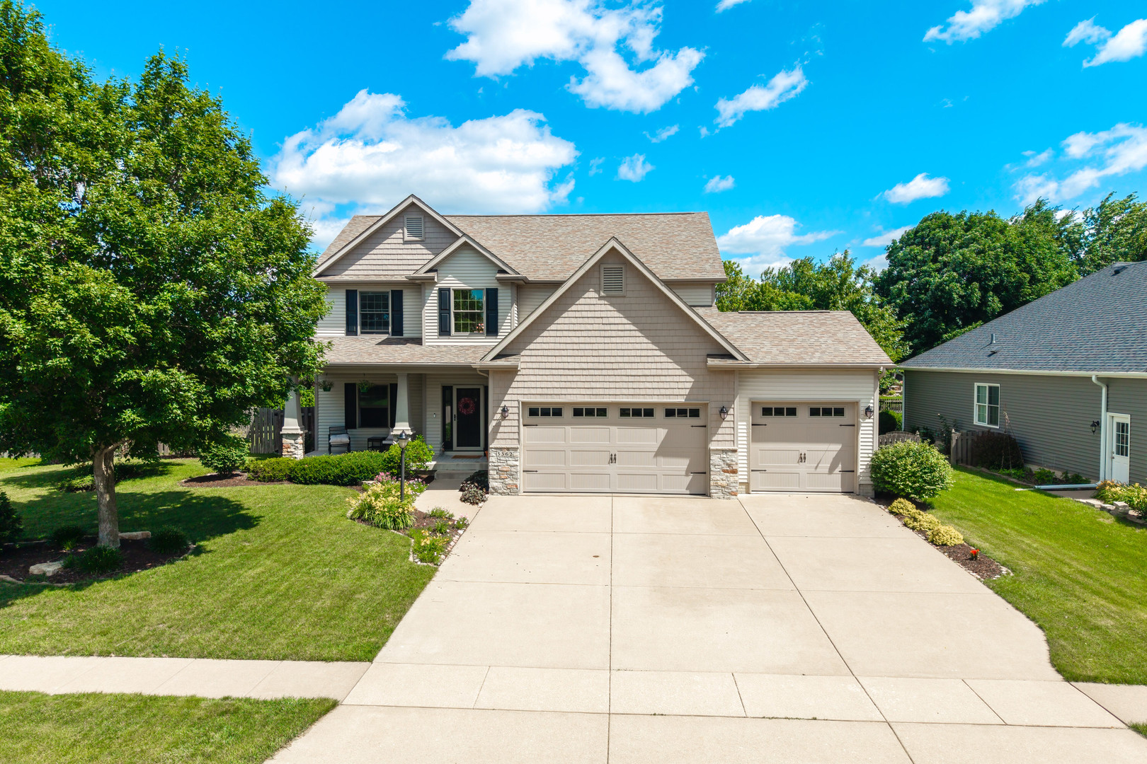 3362 Adele Lane