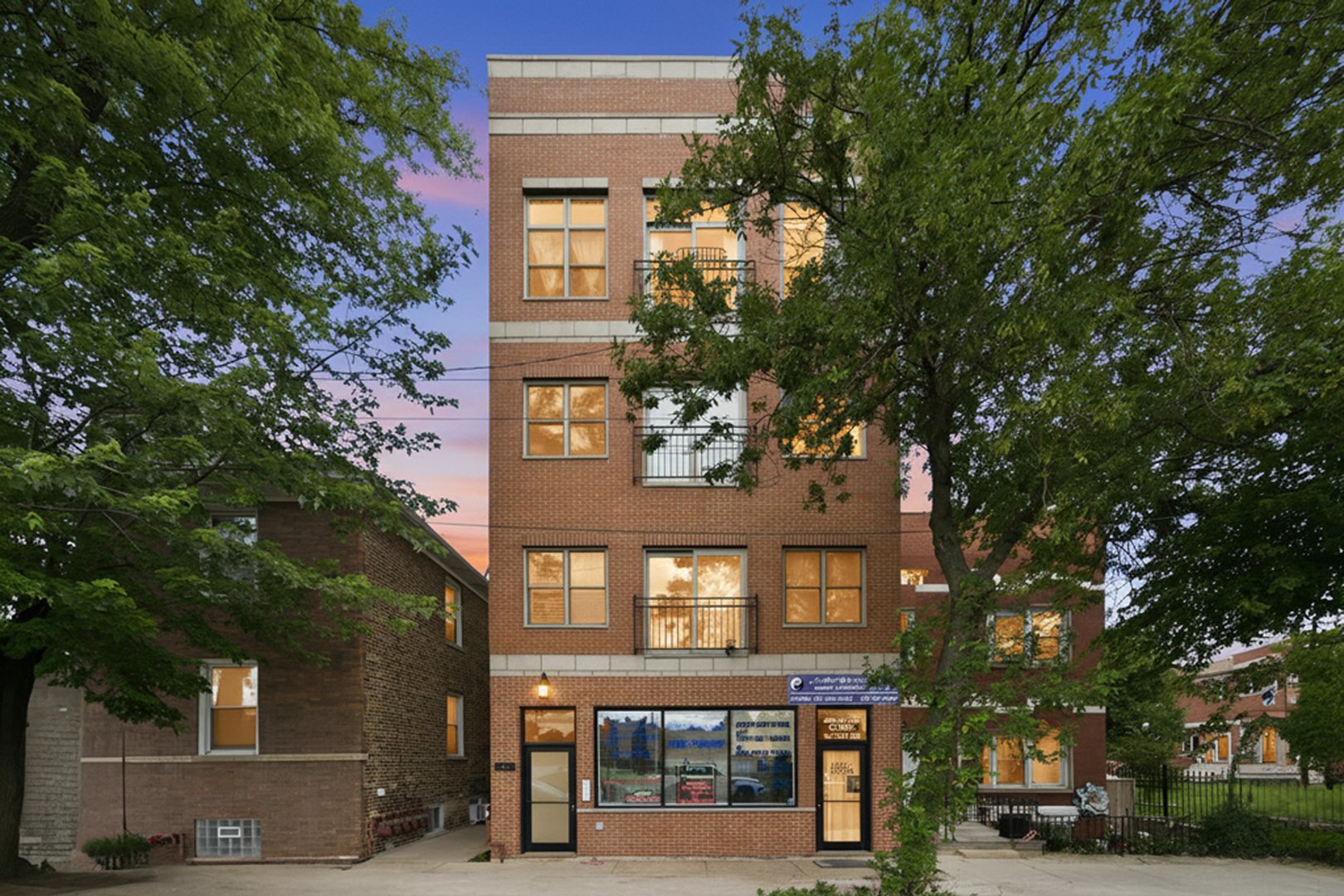 832 36TH Street