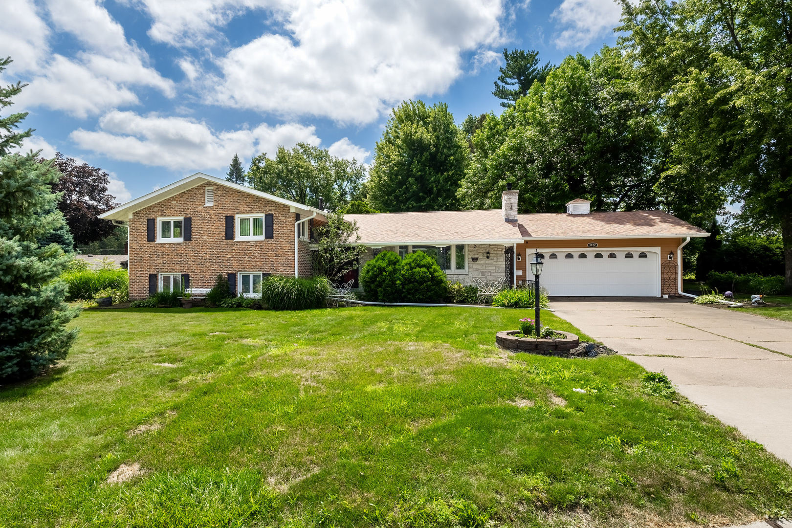 1127 Highland Park Drive