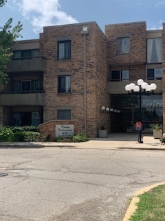 1926 Prairie Square