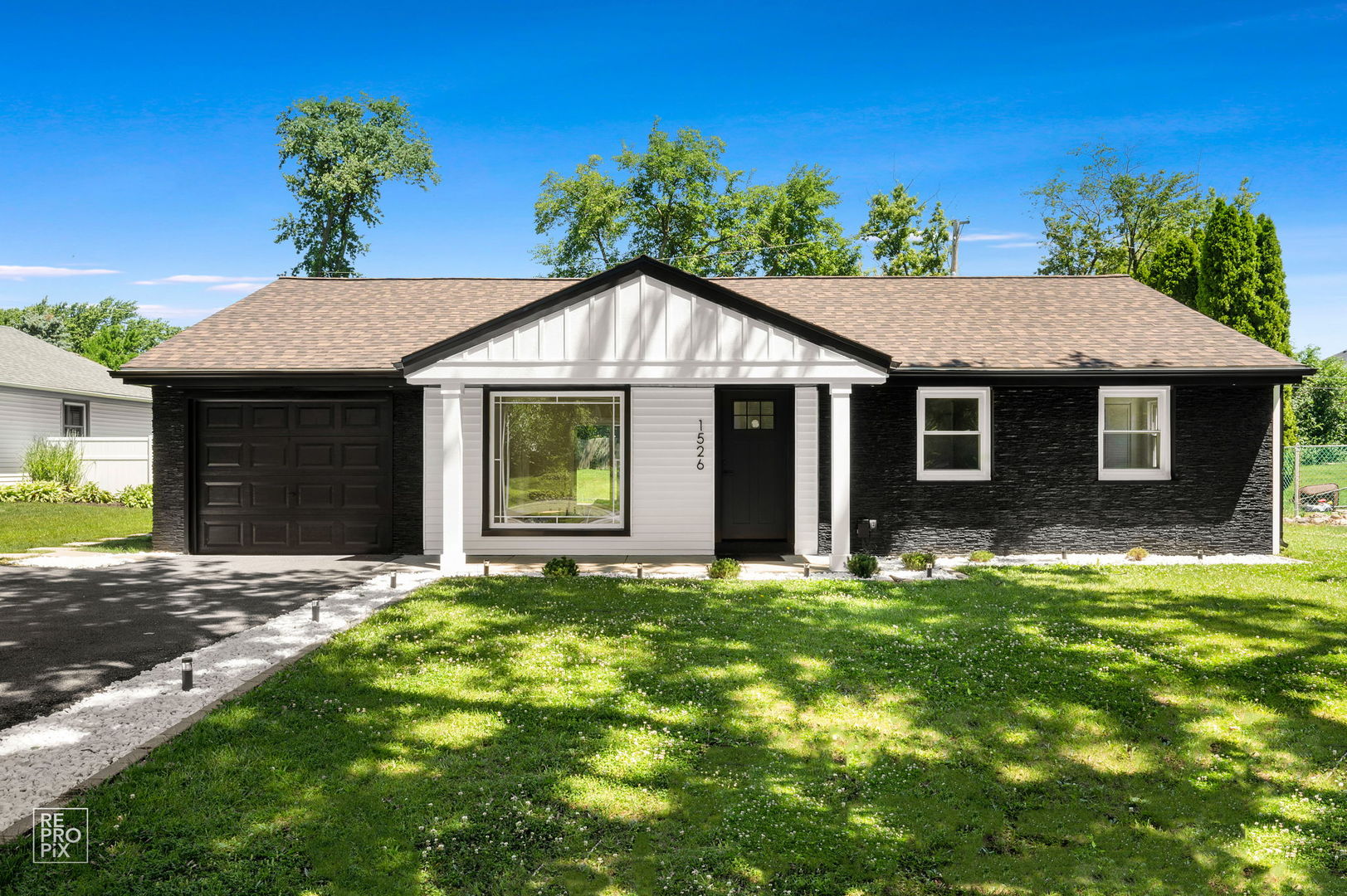 1526 Sequoia Lane