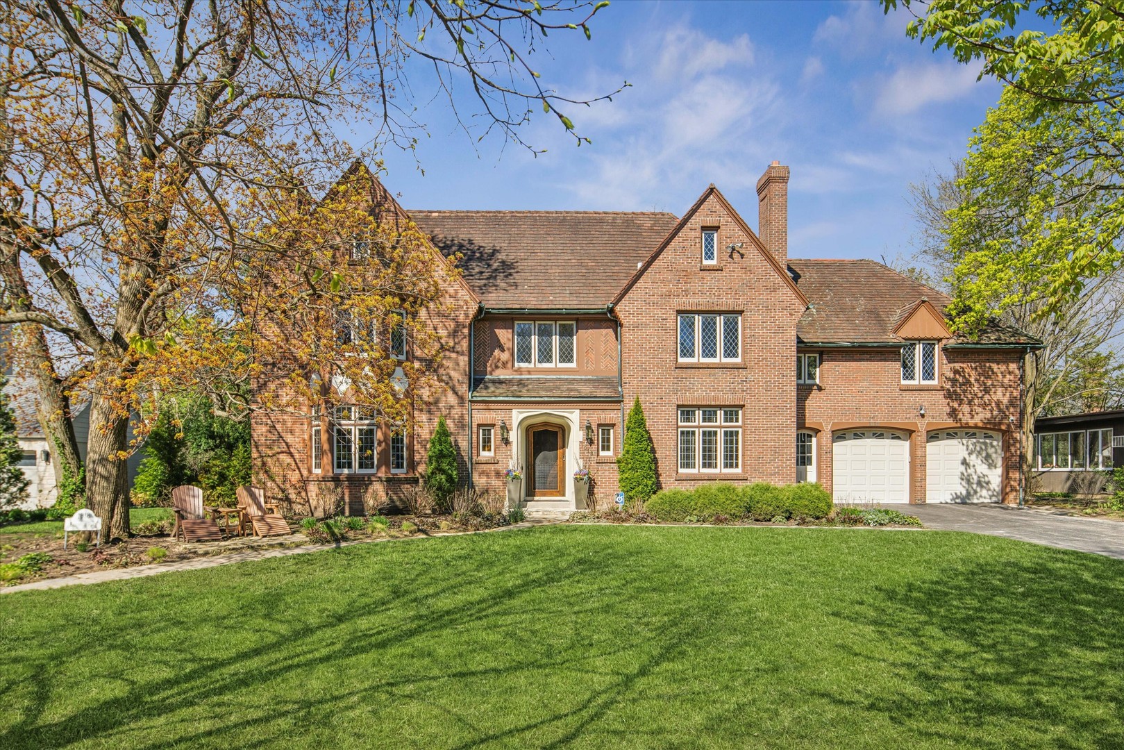 1018 EASTWOOD Road