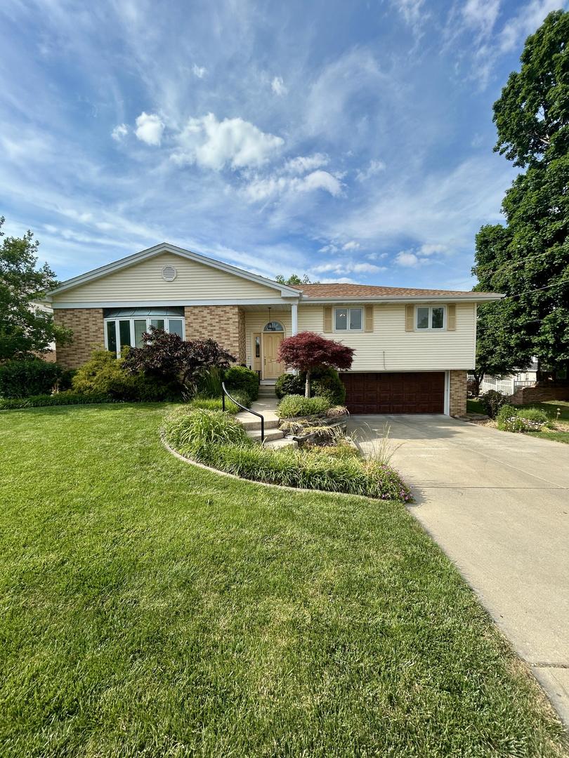 672 Karen Drive