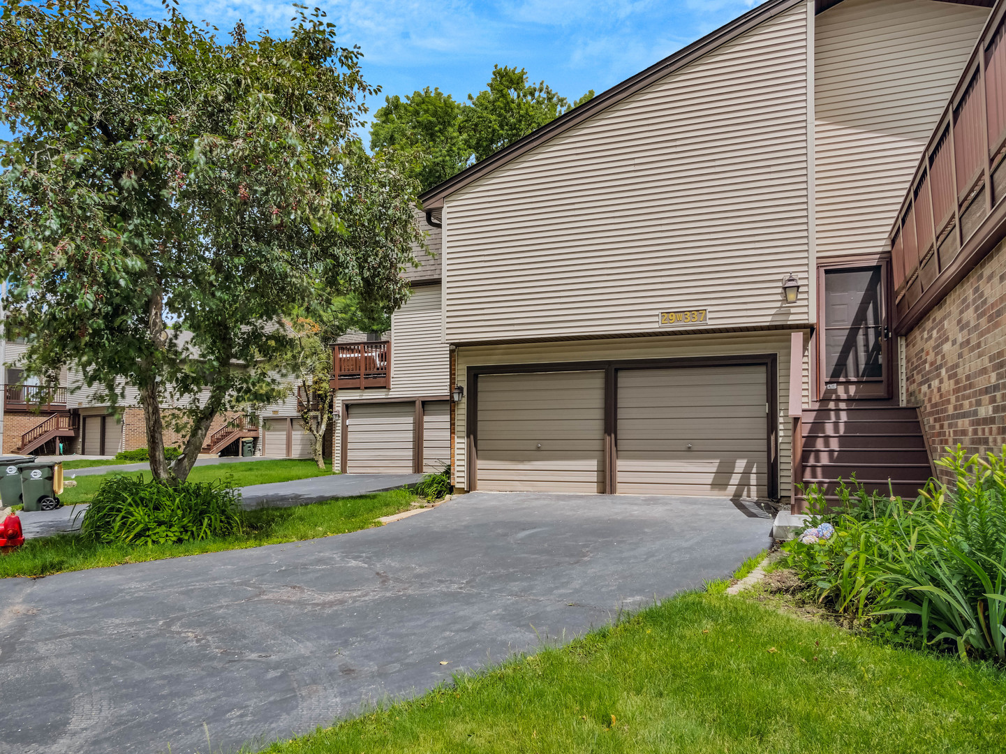 29W337 White Oak Drive