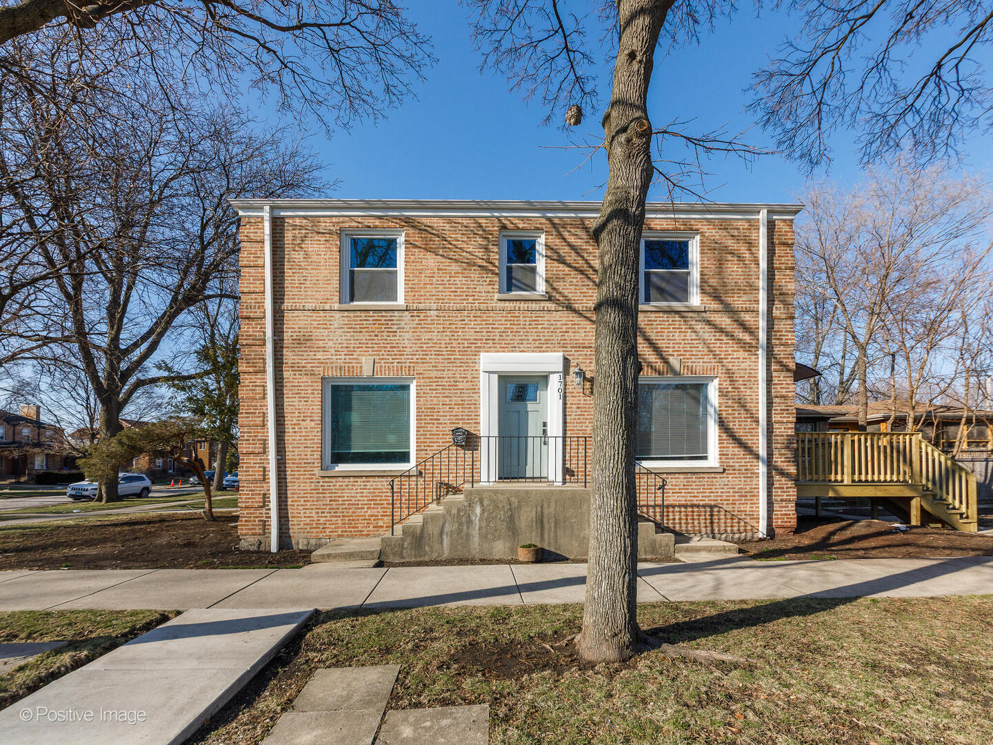 1701 Sayre Avenue