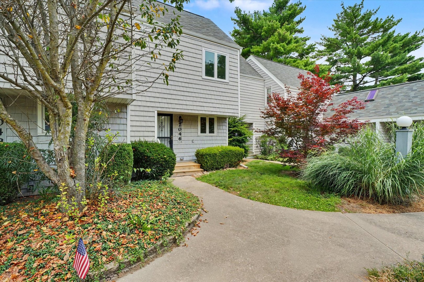 2046 BLACKTHORN Drive