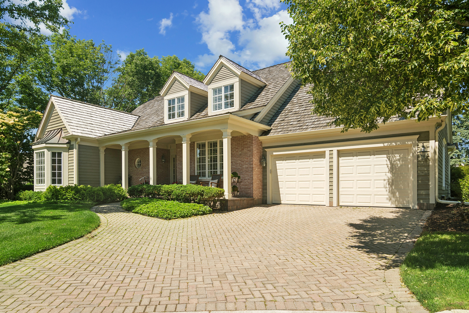 672 Balmoral Court