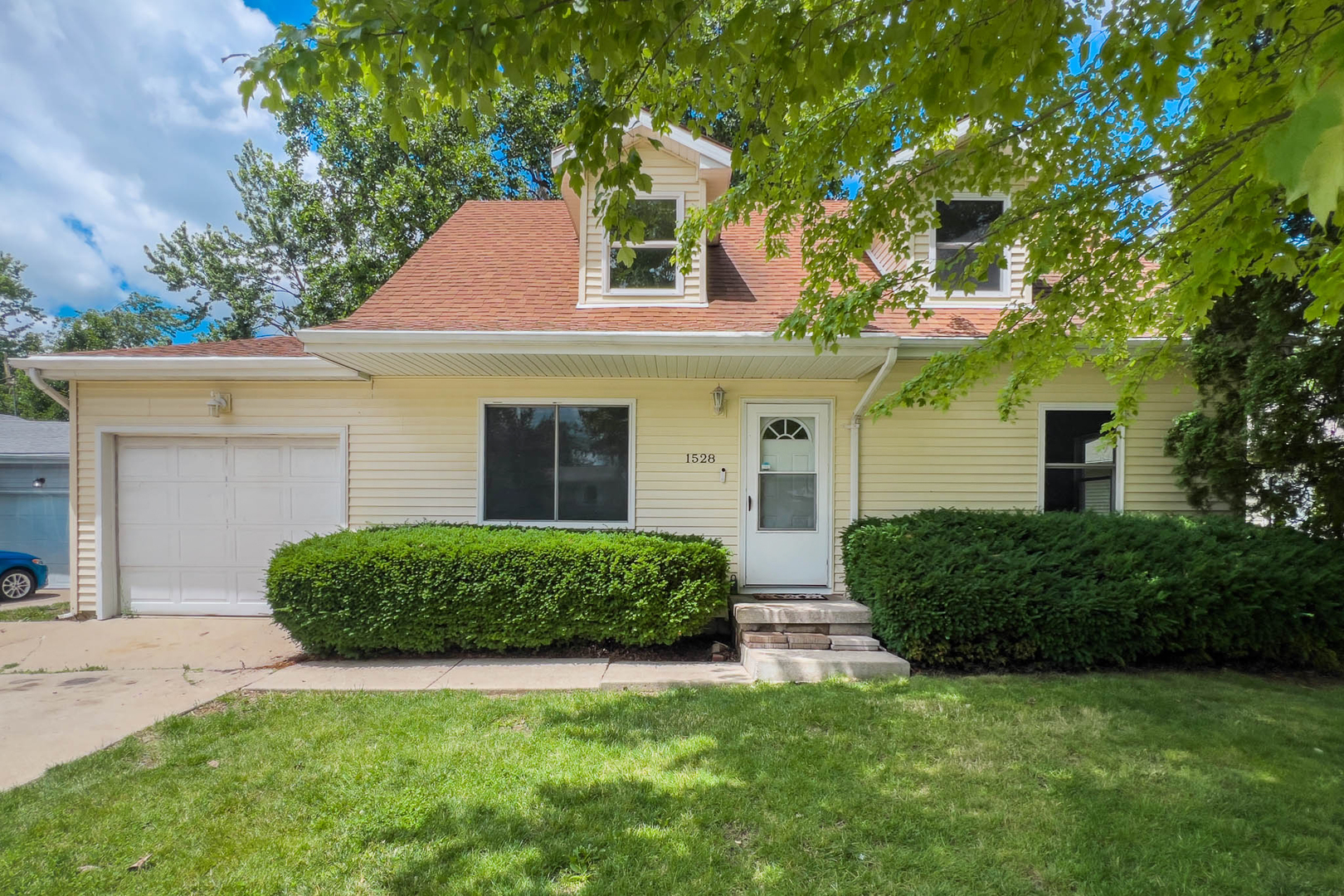 1528 Hershey Road
