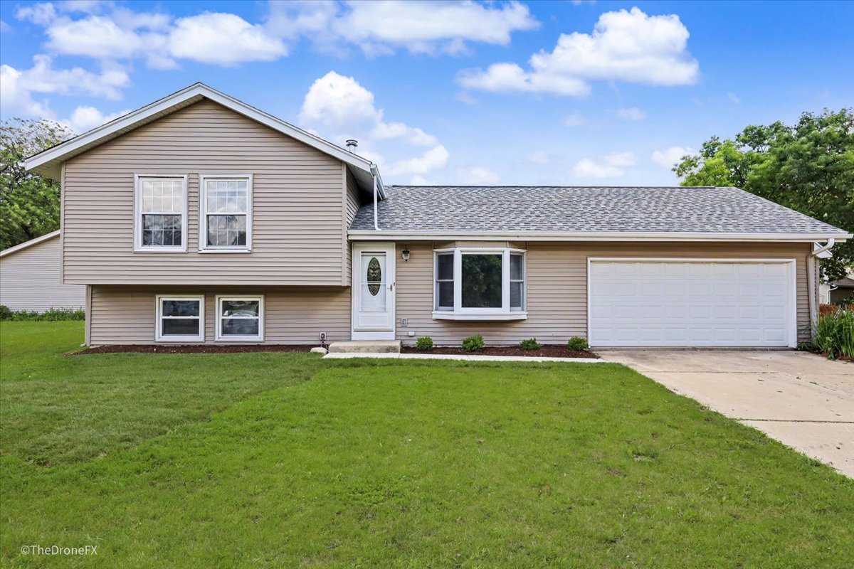 30w281 Heather Court