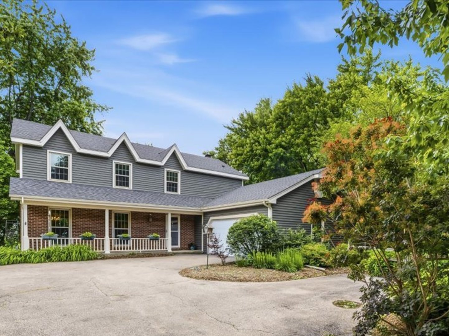43W683 Hawkeye Drive