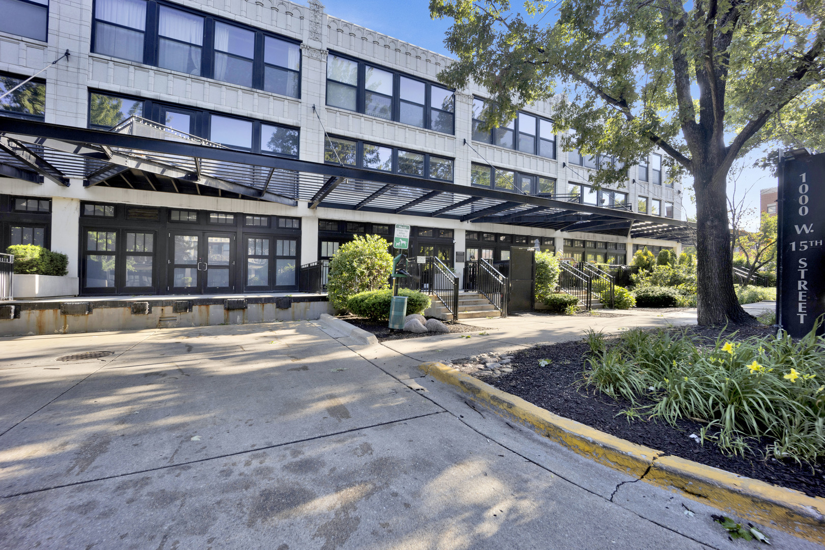 1000 15th Street