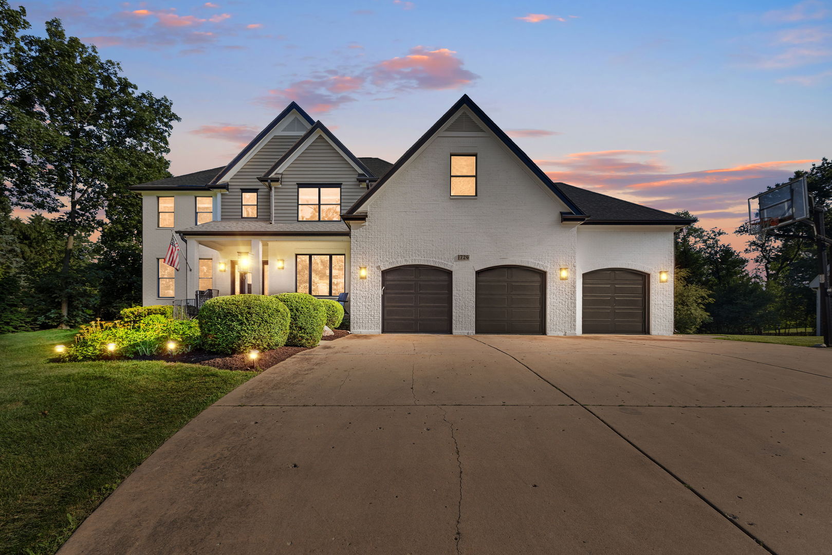 720 Saddle Ridge