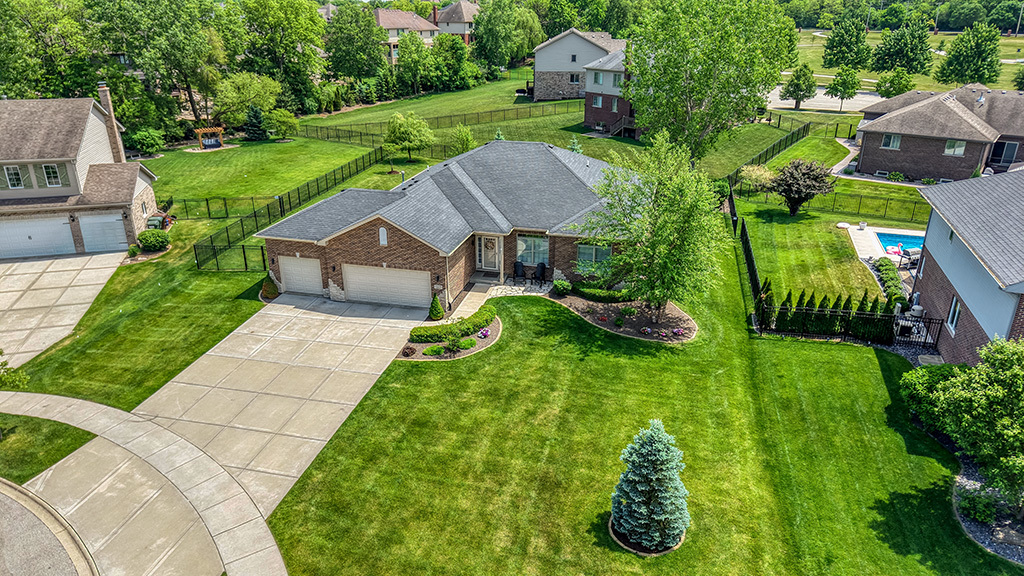 12427 Pemrose Court