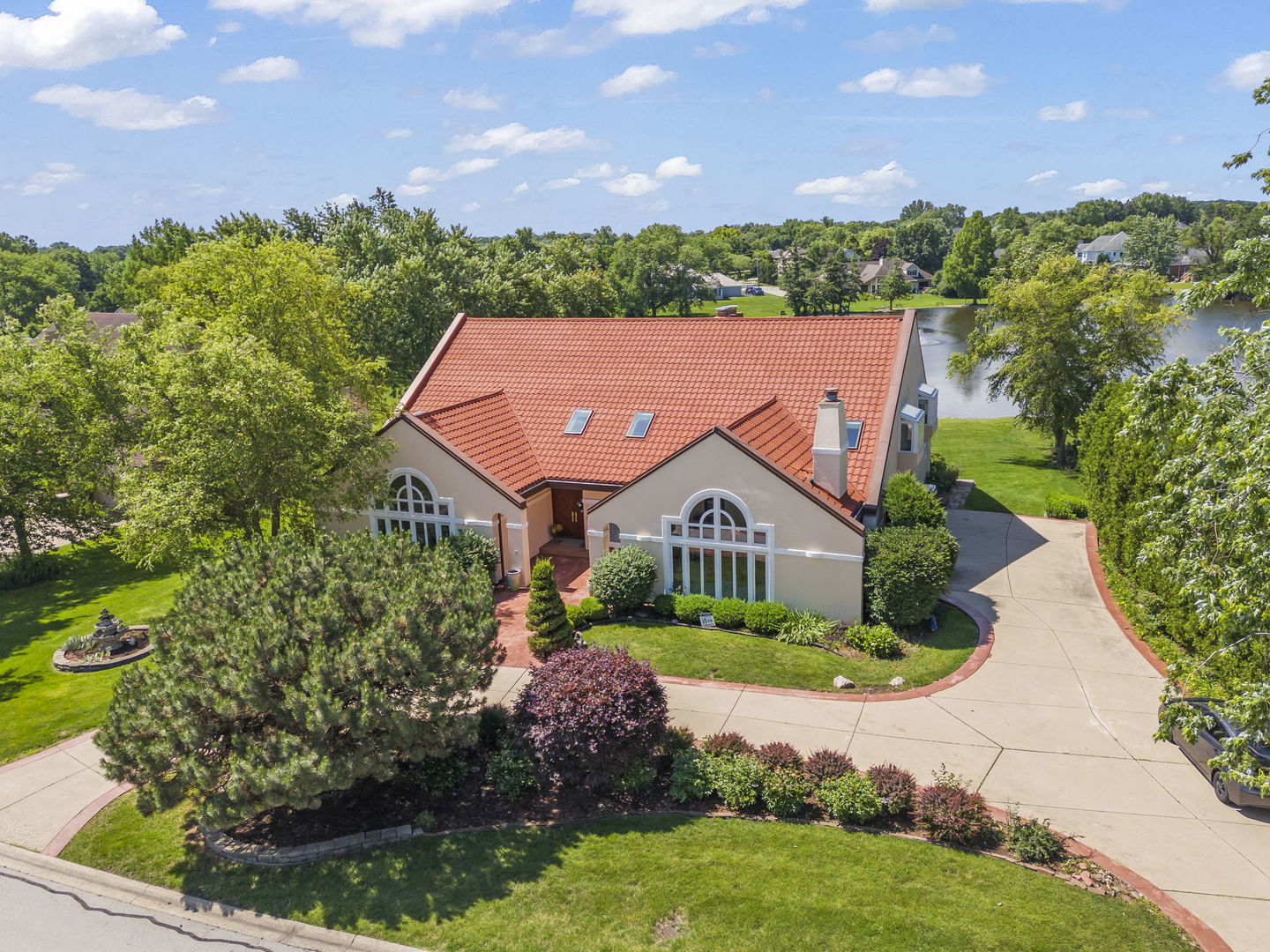 8170 Lake Ridge Drive