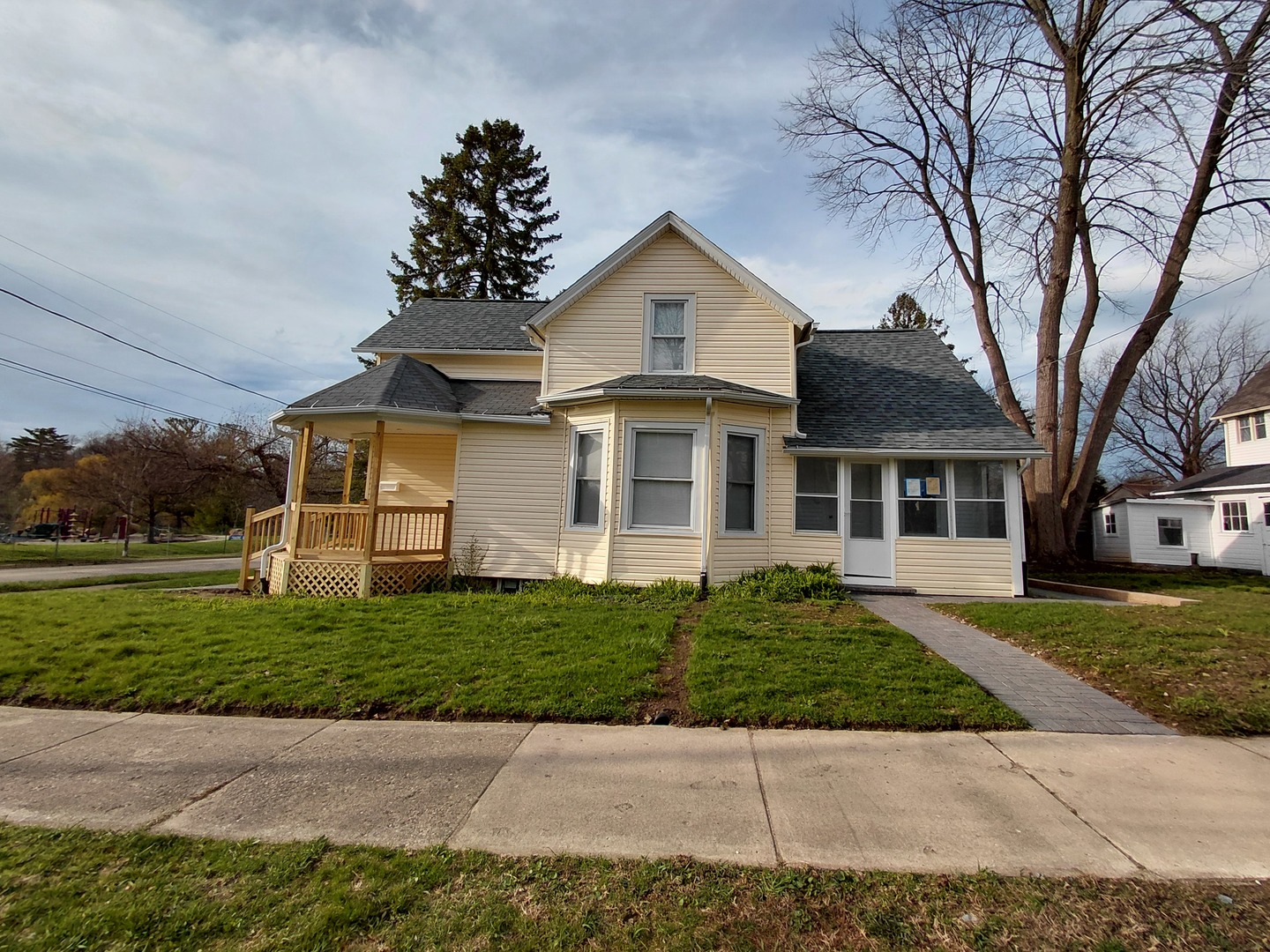 523 McAlister Avenue