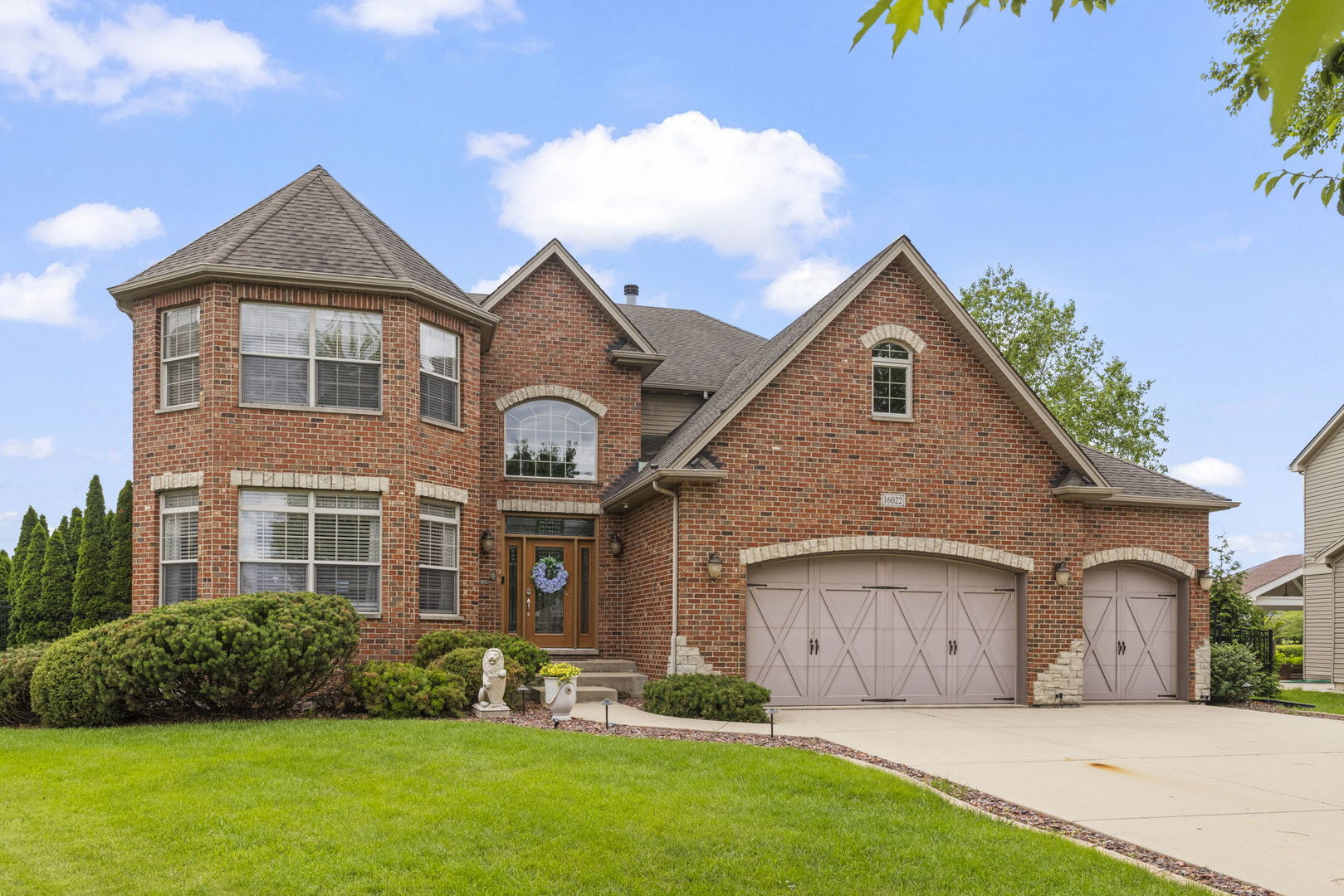16022 Selfridge Circle