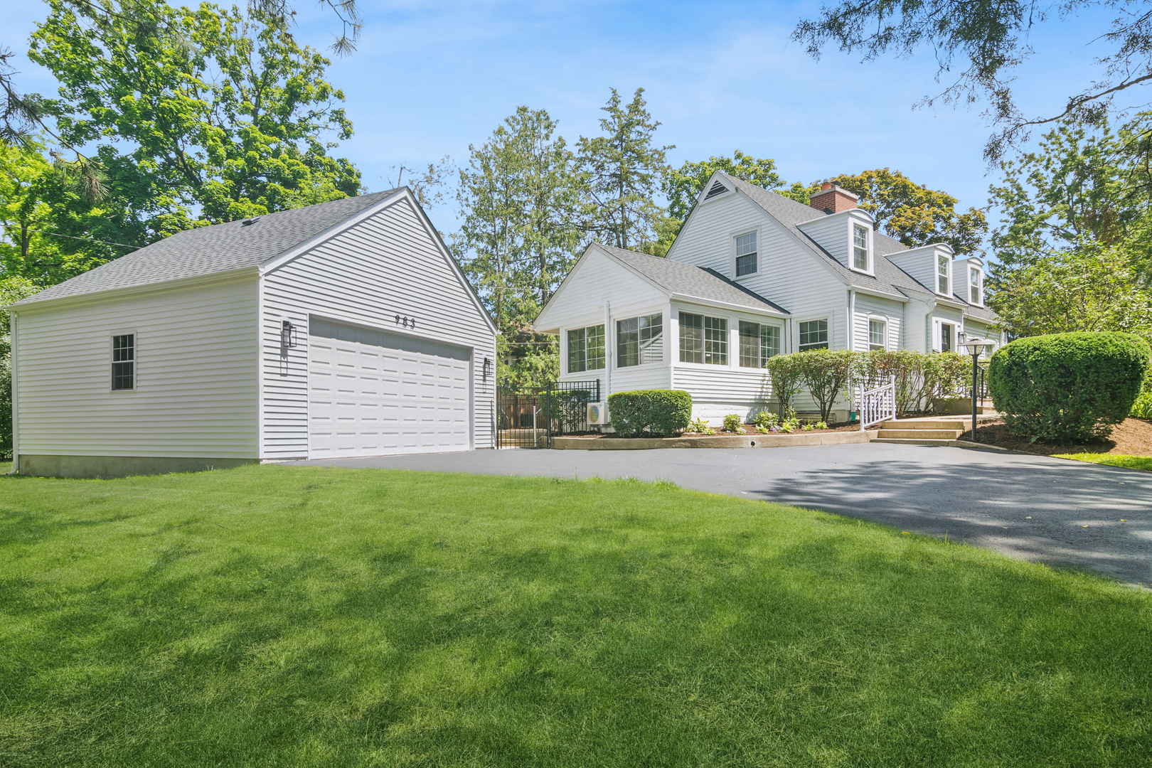 983 Harvard Court