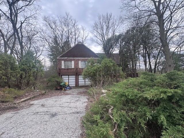 30W513 Roosevelt Road