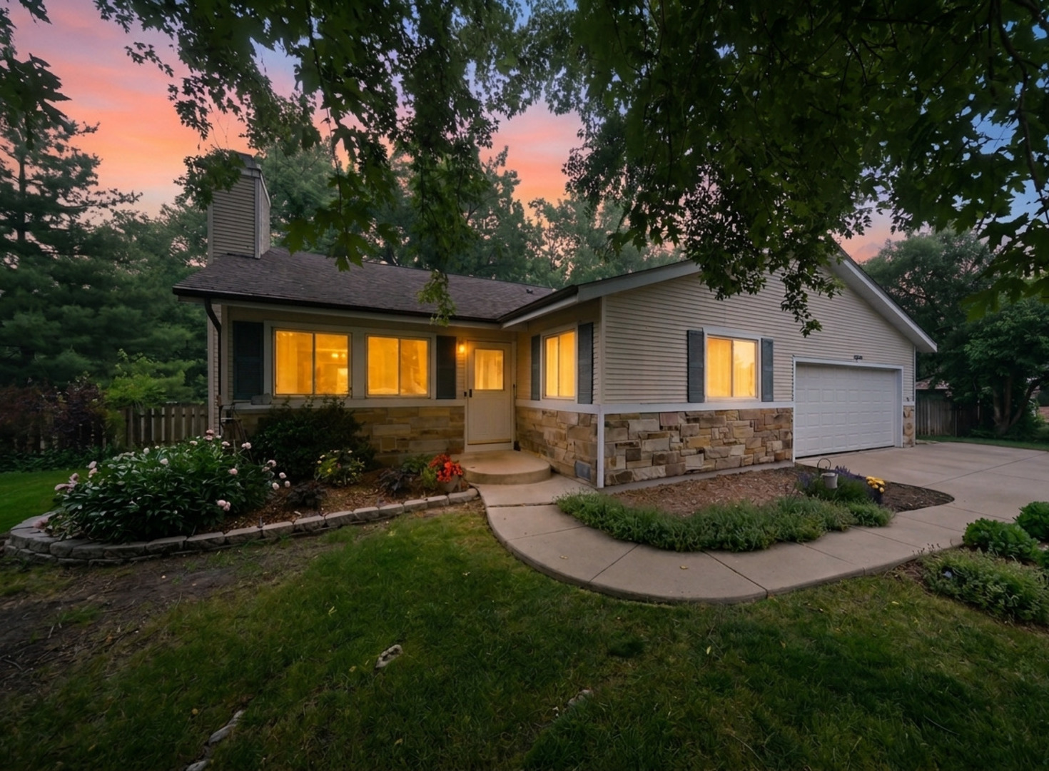 2S445 Sanchez Drive