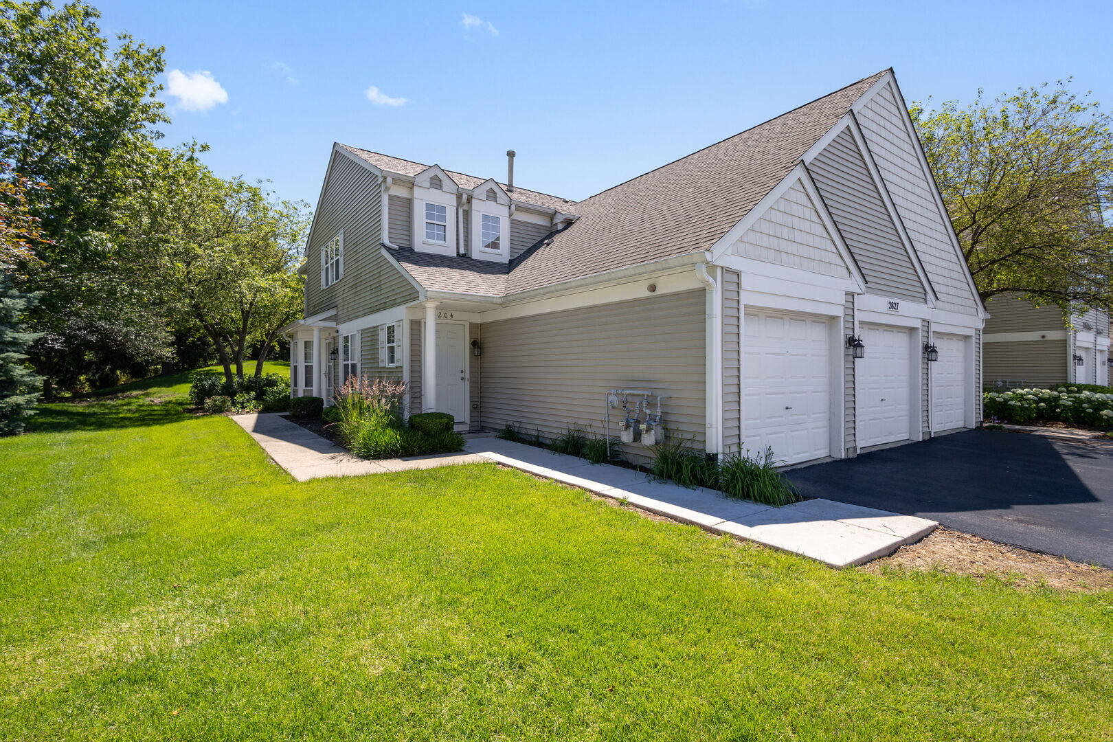 2827 Rutland Circle